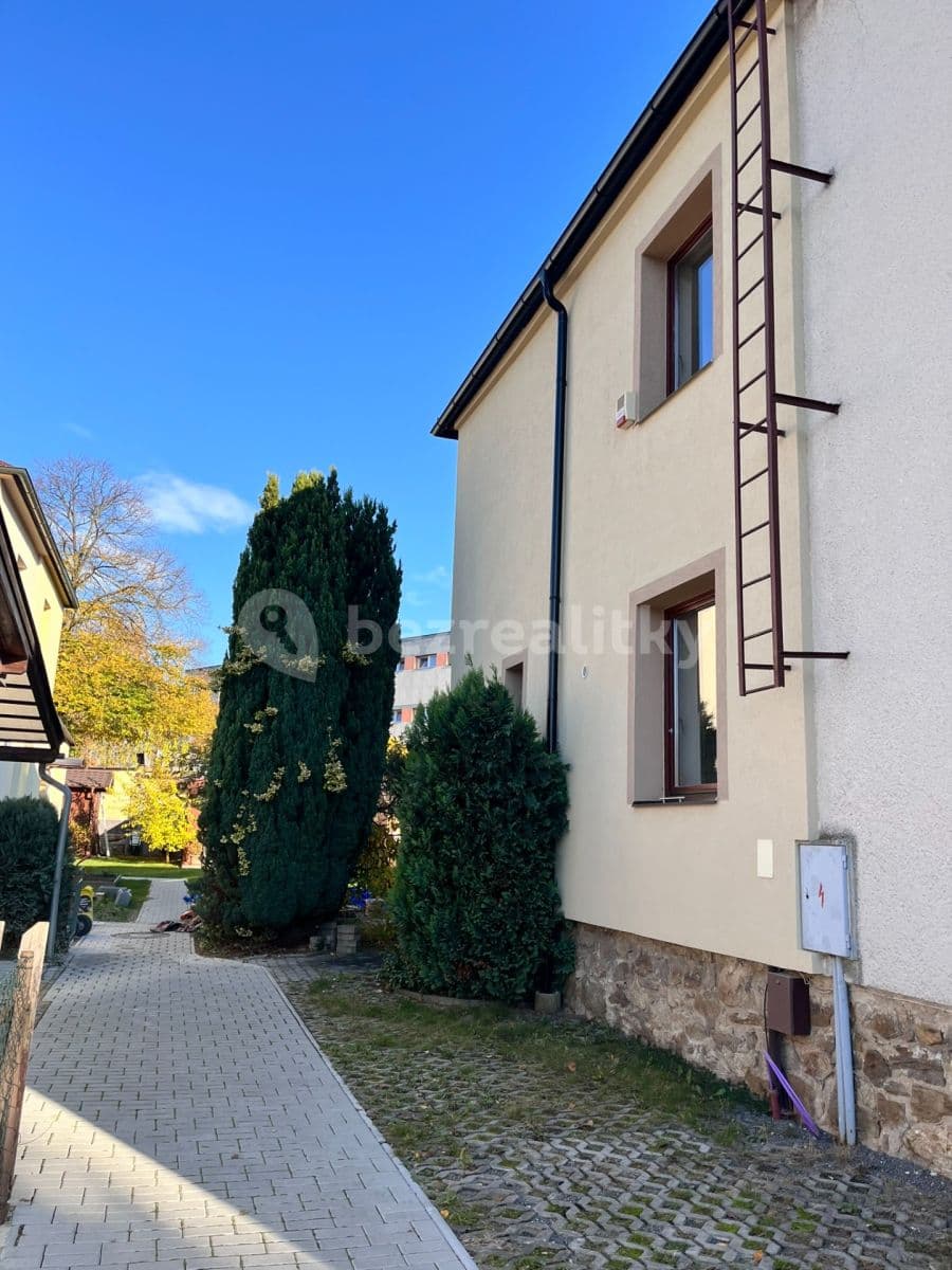 Pronájem domu 100 m², pozemek 170 m², Pod Vrbou, Sezimovo Ústí, Jihočeský kraj Pronájem domu 100 m², pozemek 170 m², Pod Vrbou, Sezimovo Ústí, Jihočeský kraj