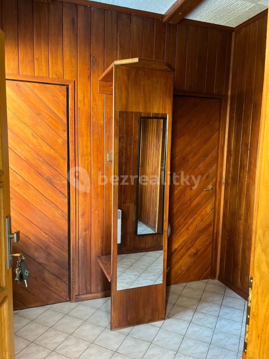 Pronájem domu 100 m², pozemek 170 m², Pod Vrbou, Sezimovo Ústí, Jihočeský kraj Pronájem domu 100 m², pozemek 170 m², Pod Vrbou, Sezimovo Ústí, Jihočeský kraj