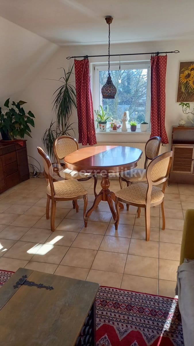 Pronájem bytu 3+kk 65 m², Lánov, Královéhradecký kraj Pronájem bytu 3+kk 65 m², Lánov, Královéhradecký kraj