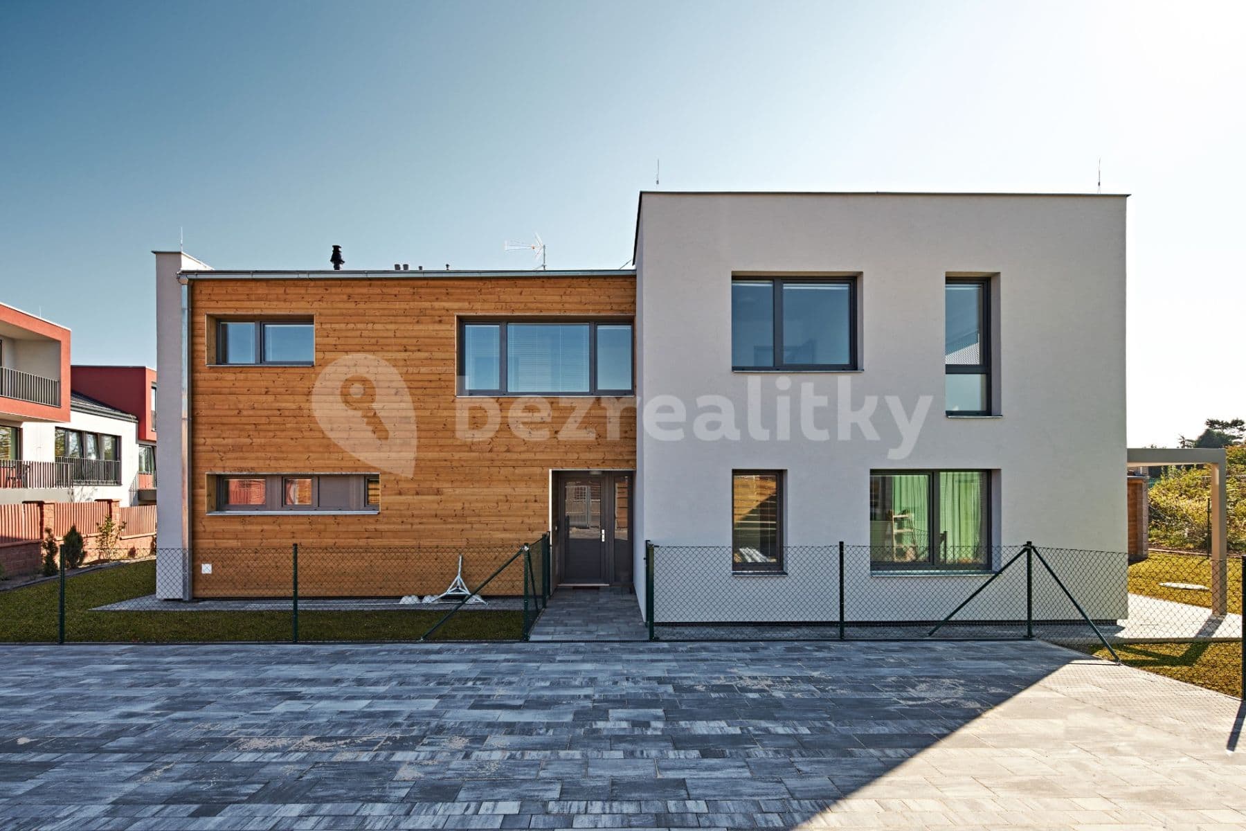 Pronájem domu 120 m², pozemek 302 m², Červánková, Černošice, Středočeský kraj Pronájem domu 120 m², pozemek 302 m², Červánková, Černošice, Středočeský kraj