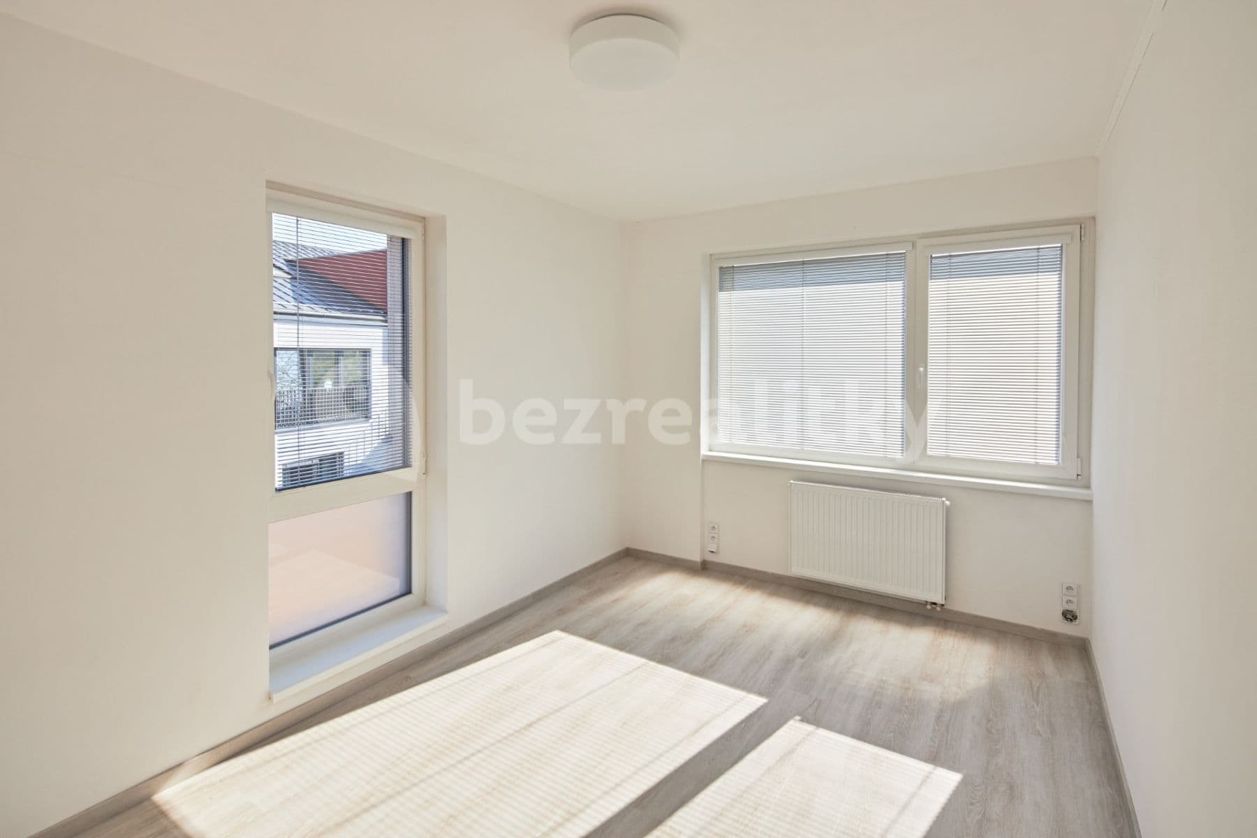 Pronájem domu 120 m², pozemek 302 m², Červánková, Černošice, Středočeský kraj Pronájem domu 120 m², pozemek 302 m², Červánková, Černošice, Středočeský kraj