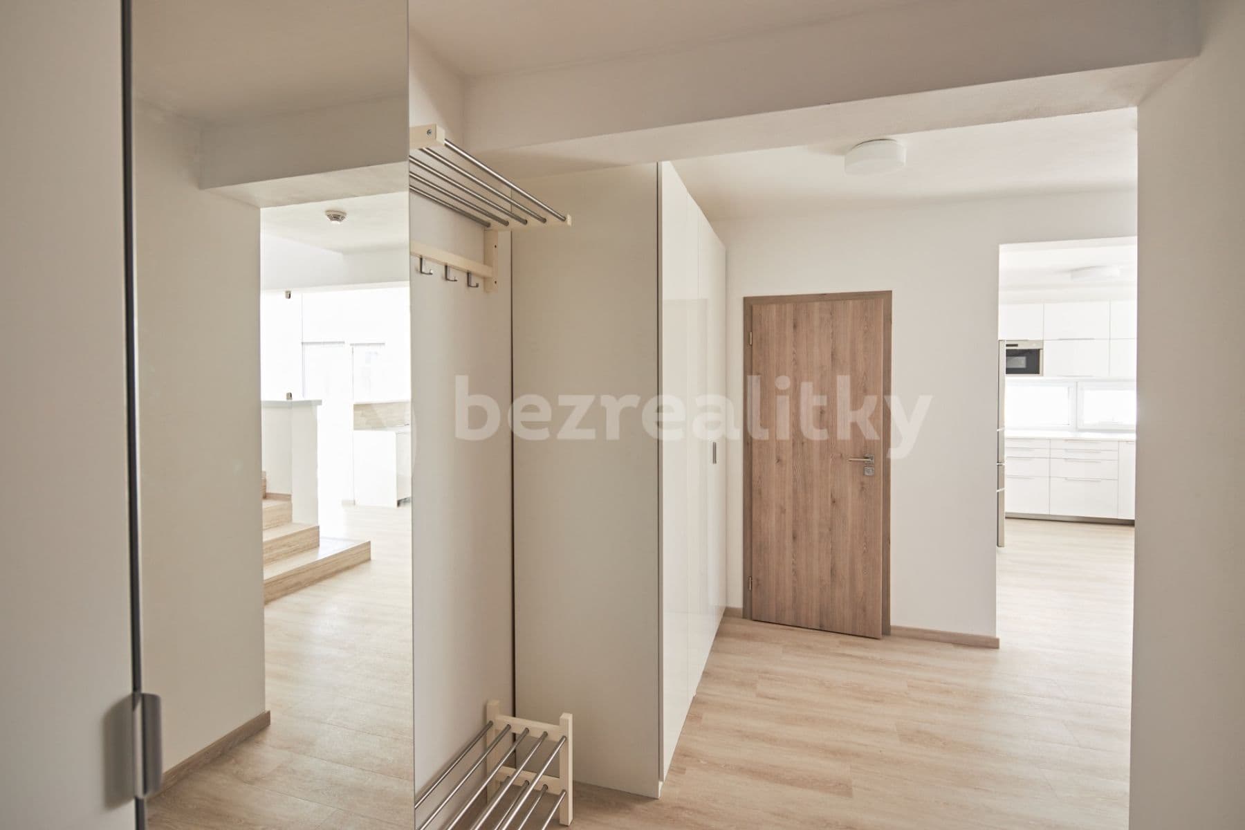 Pronájem domu 120 m², pozemek 302 m², Červánková, Černošice, Středočeský kraj Pronájem domu 120 m², pozemek 302 m², Červánková, Černošice, Středočeský kraj