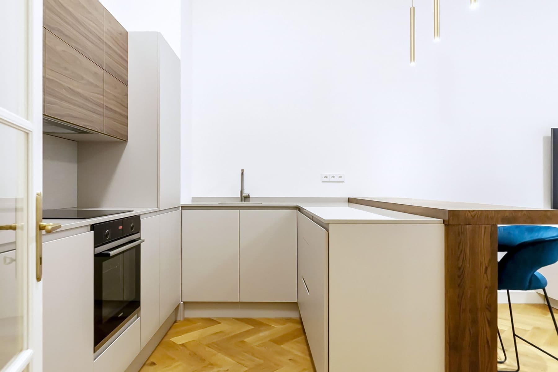 Pronájem bytu 45 m², Dlážděná, Praha, Praha Pronájem bytu 45 m², Dlážděná, Praha, Praha