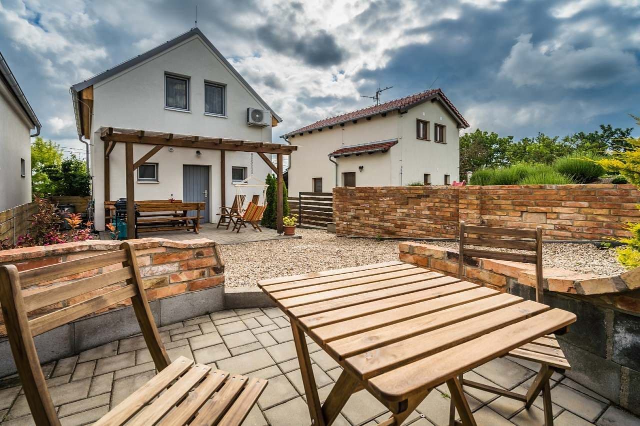 Pronájem chaty, chalupy, Velké Bílovice, Jihomoravský kraj Pronájem chaty, chalupy, Velké Bílovice, Jihomoravský kraj