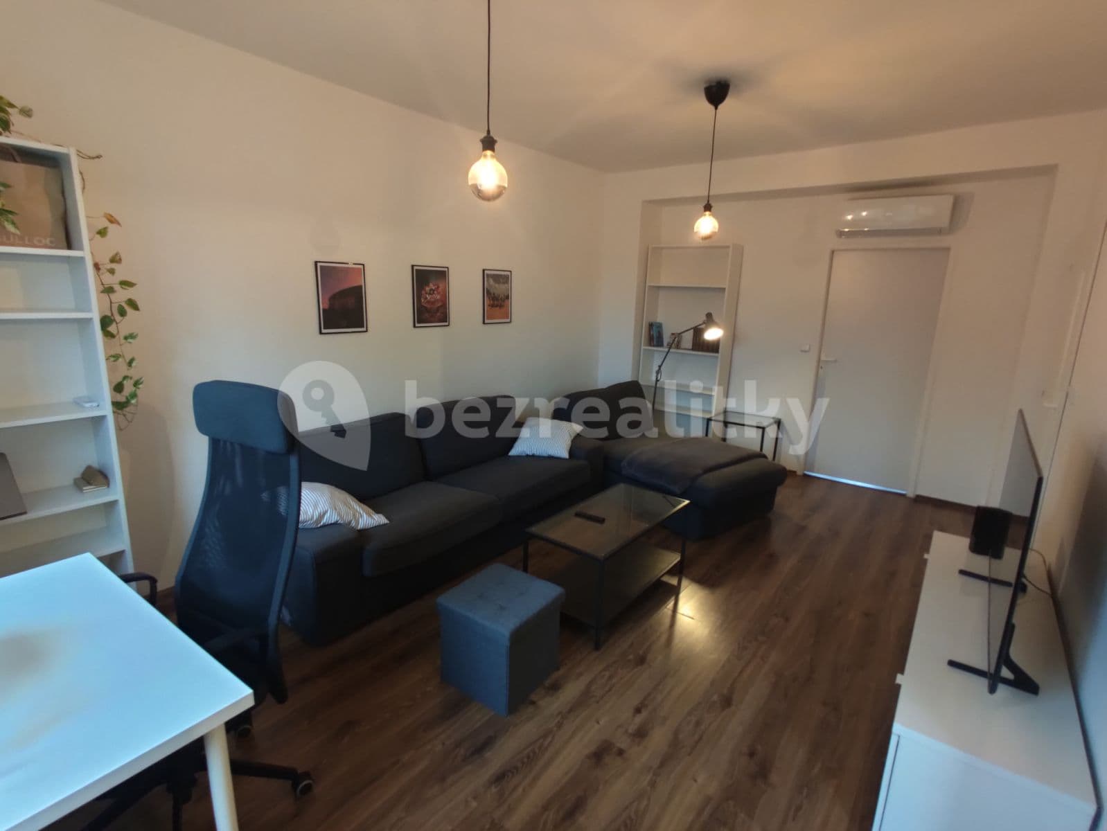 Pronájem bytu 2+1 54 m², Nové sady, Brno, Jihomoravský kraj Pronájem bytu 2+1 54 m², Nové sady, Brno, Jihomoravský kraj