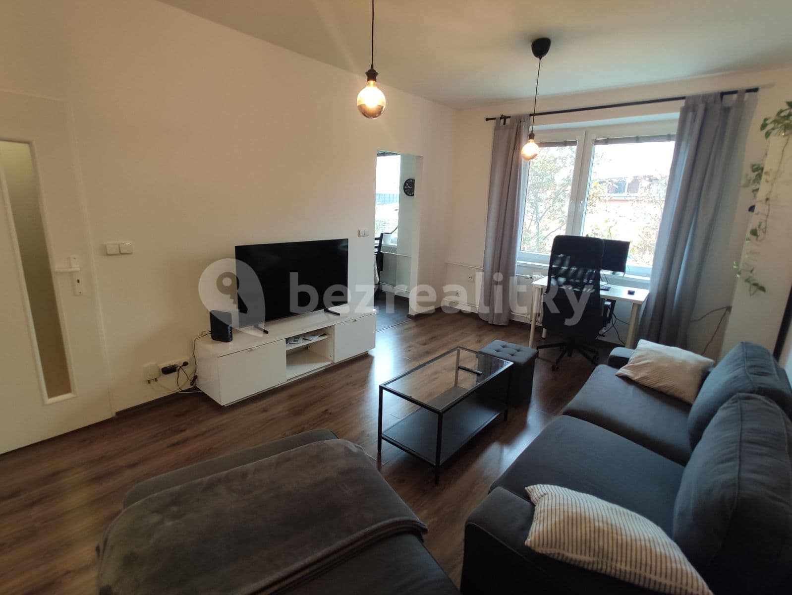 Pronájem bytu 2+1 54 m², Nové sady, Brno, Jihomoravský kraj Pronájem bytu 2+1 54 m², Nové sady, Brno, Jihomoravský kraj