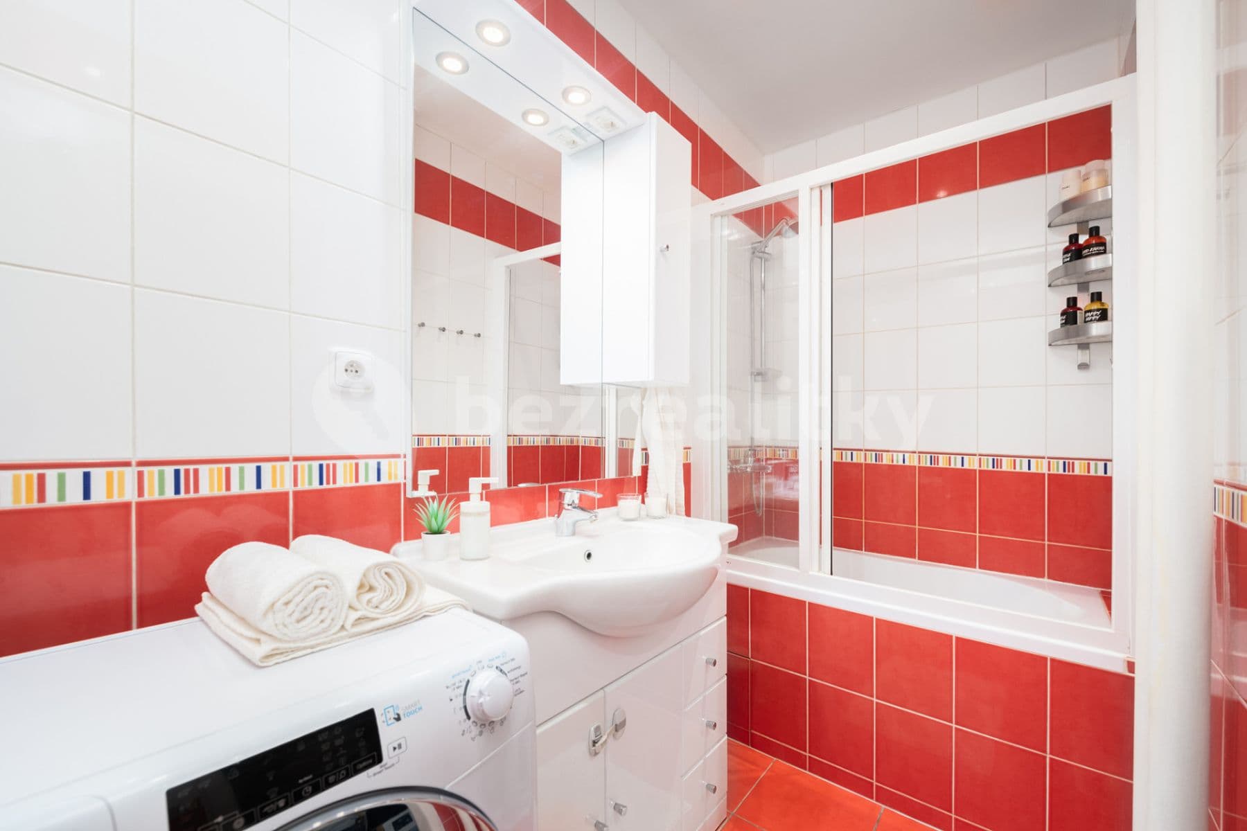 Pronájem bytu 2+1 54 m², Nové sady, Brno, Jihomoravský kraj Pronájem bytu 2+1 54 m², Nové sady, Brno, Jihomoravský kraj