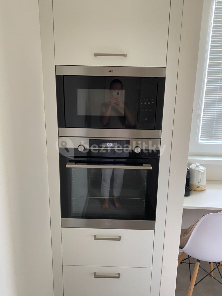 Pronájem bytu 2+1 57 m², Dělnická, Olomouc, Olomoucký kraj Pronájem bytu 2+1 57 m², Dělnická, Olomouc, Olomoucký kraj