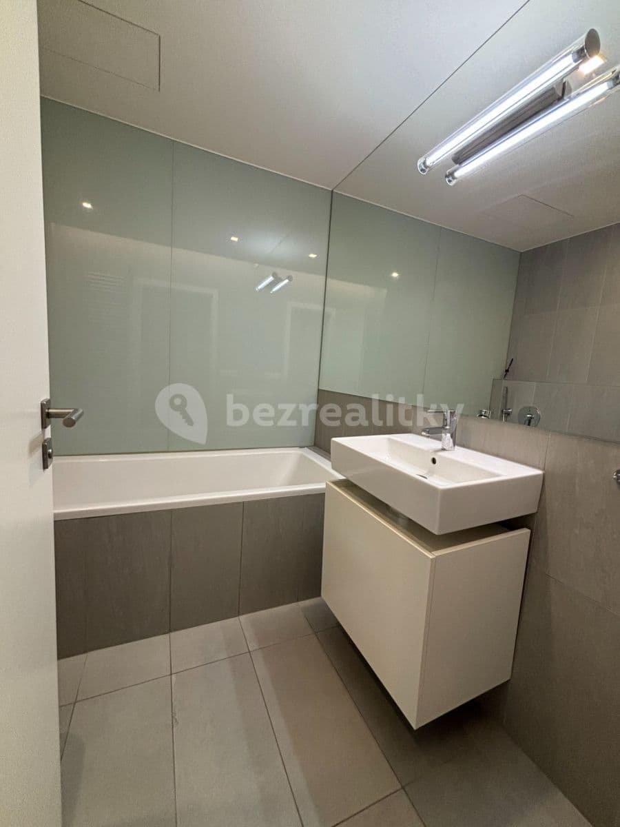 Pronájem bytu 1+kk 32 m², Archangelská, Praha, Praha Pronájem bytu 1+kk 32 m², Archangelská, Praha, Praha