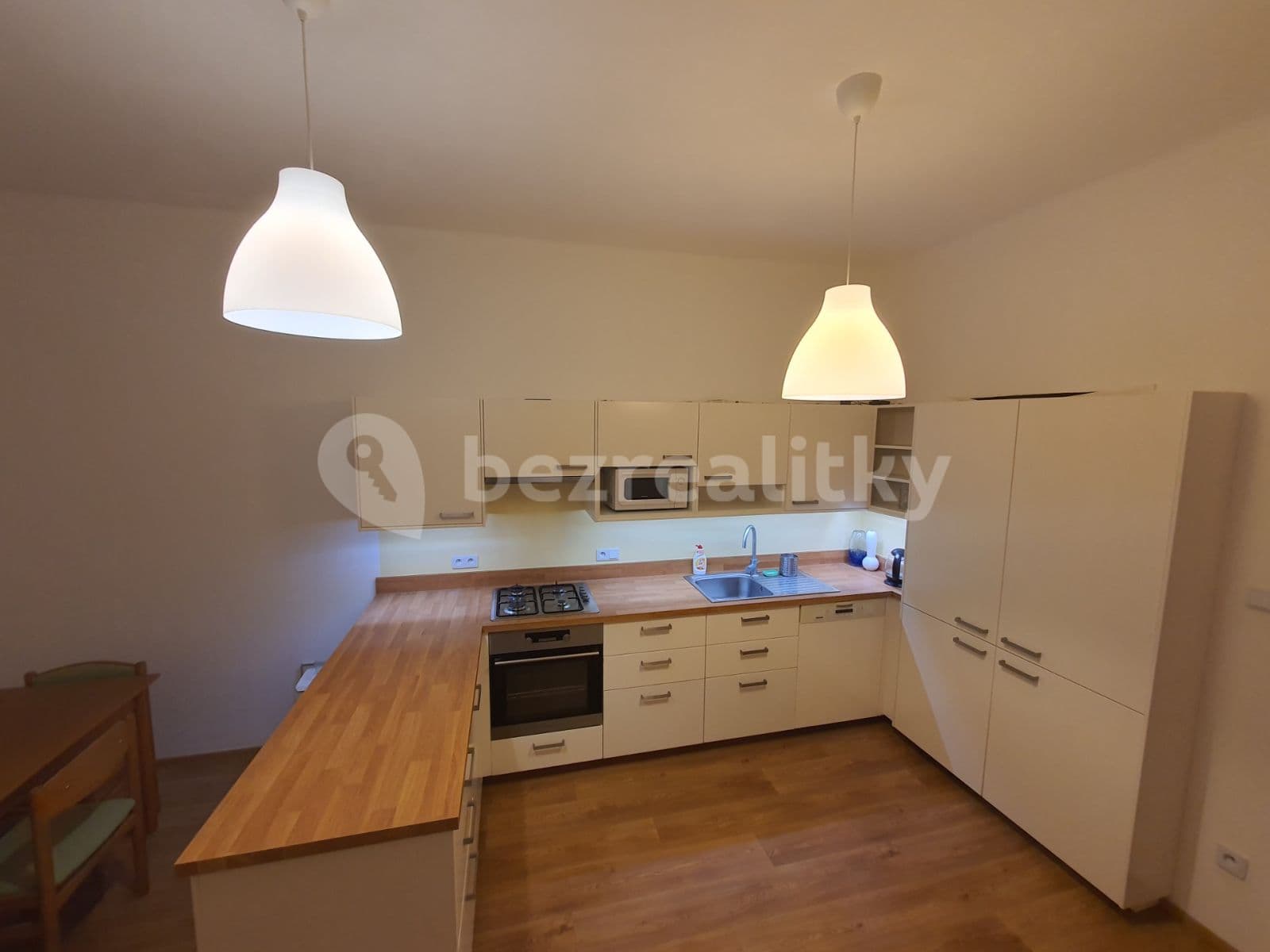 Pronájem bytu 2+kk 54 m², Dělnická, Praha, Praha Pronájem bytu 2+kk 54 m², Dělnická, Praha, Praha