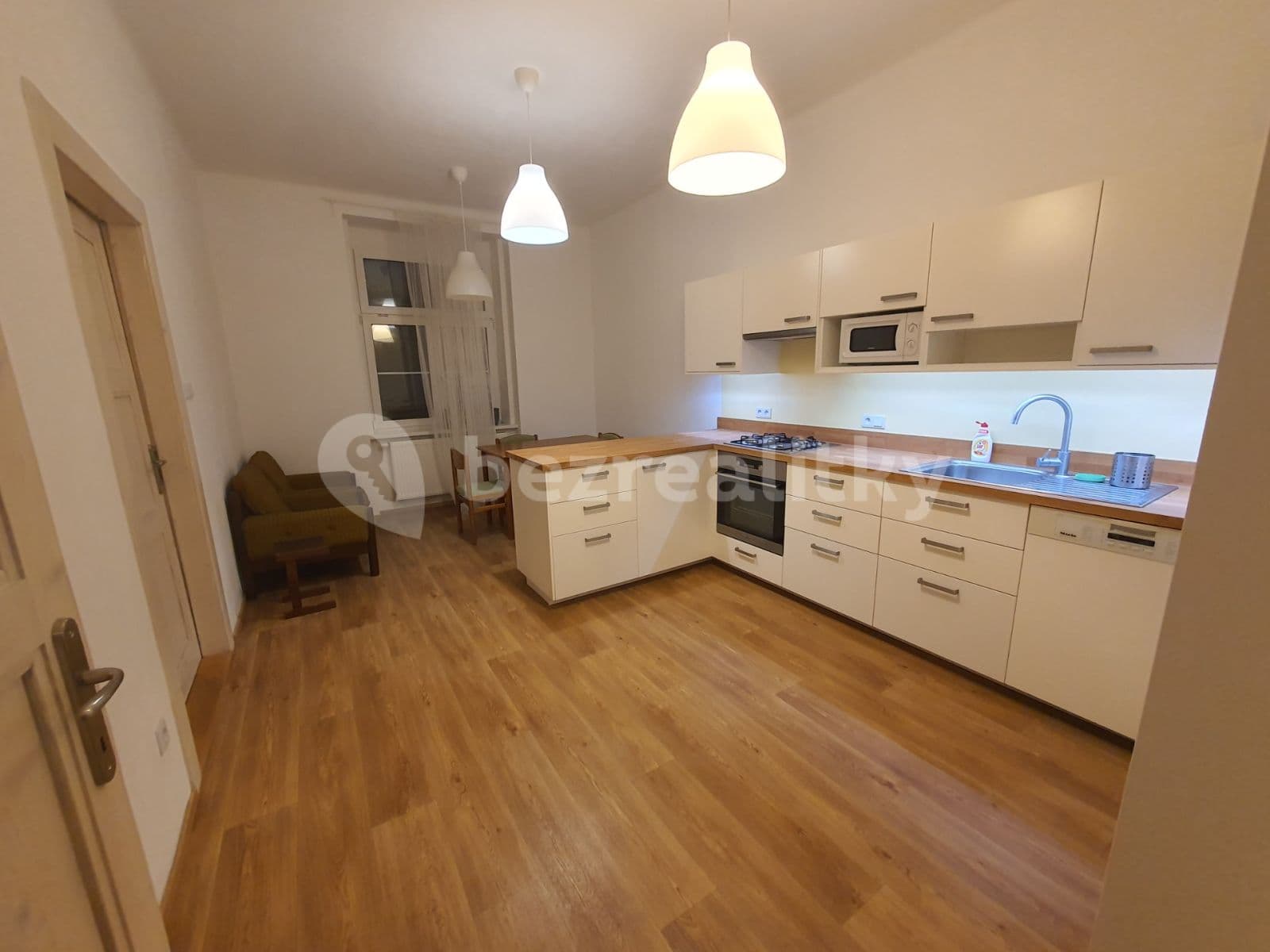 Pronájem bytu 2+kk 54 m², Dělnická, Praha, Praha Pronájem bytu 2+kk 54 m², Dělnická, Praha, Praha