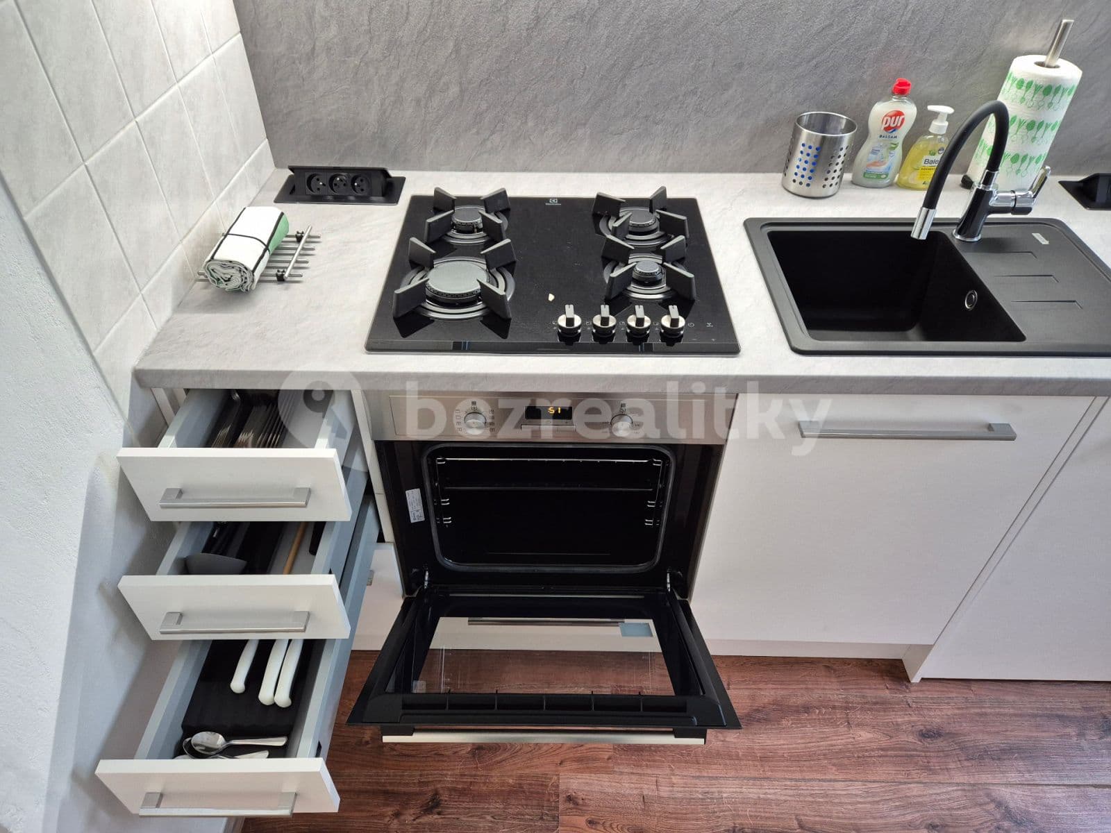 Pronájem bytu 1+1 37 m², Nerudova, Brno, Jihomoravský kraj Pronájem bytu 1+1 37 m², Nerudova, Brno, Jihomoravský kraj