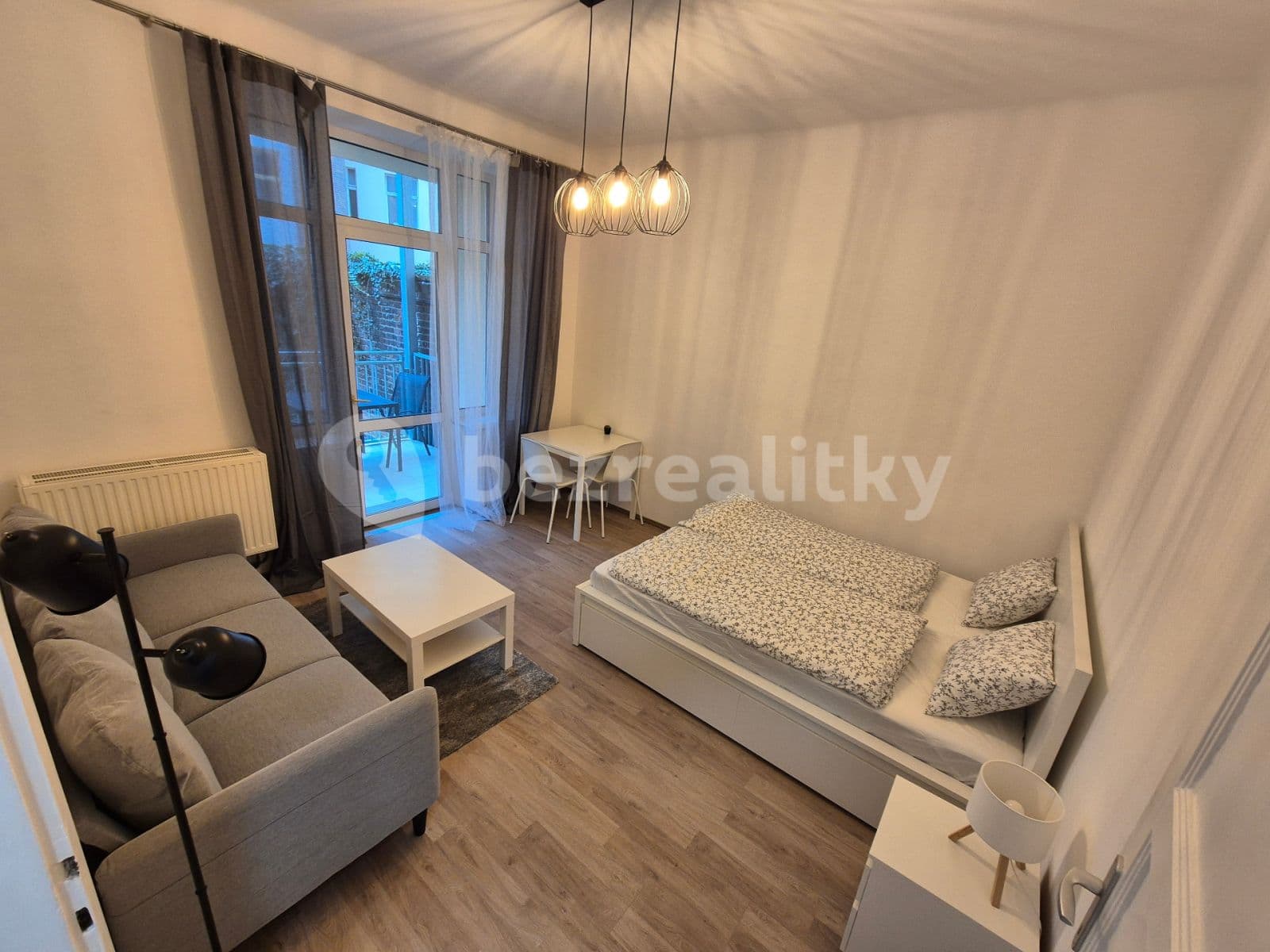 Pronájem bytu 1+1 37 m², Nerudova, Brno, Jihomoravský kraj Pronájem bytu 1+1 37 m², Nerudova, Brno, Jihomoravský kraj