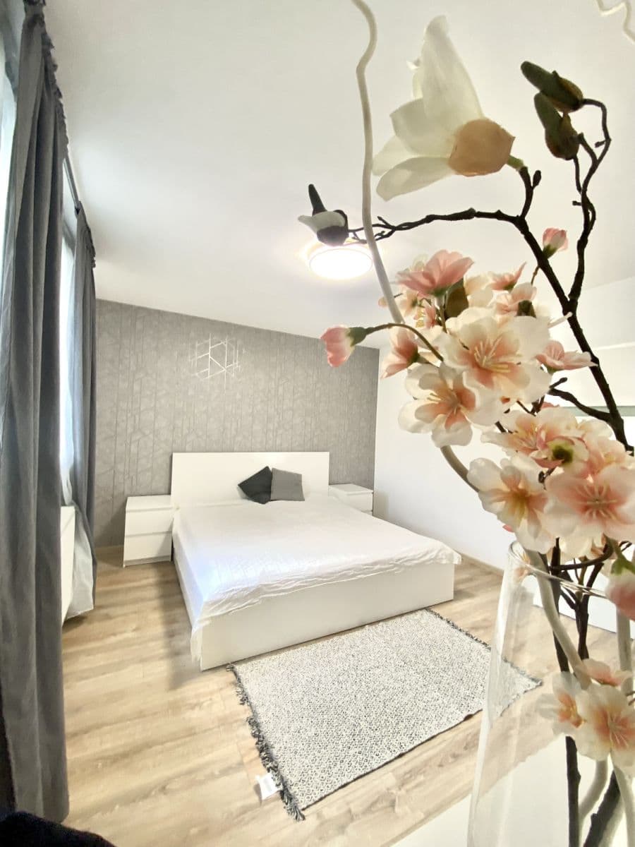 Pronájem bytu 74 m², Prosecka, Praha, Praha Pronájem bytu 74 m², Prosecka, Praha, Praha