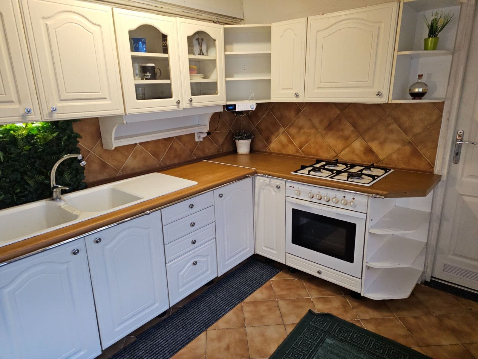 Pronájem domu 130 m², pozemek 165 m², Šoustalova, Brno, Jihomoravský kraj Pronájem domu 130 m², pozemek 165 m², Šoustalova, Brno, Jihomoravský kraj