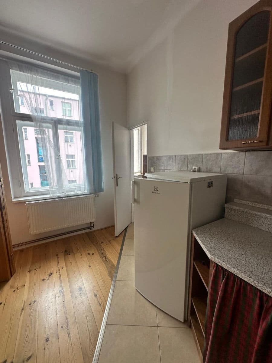 Pronájem bytu 1+1 40 m², Hartigova, Praha, Praha Pronájem bytu 1+1 40 m², Hartigova, Praha, Praha