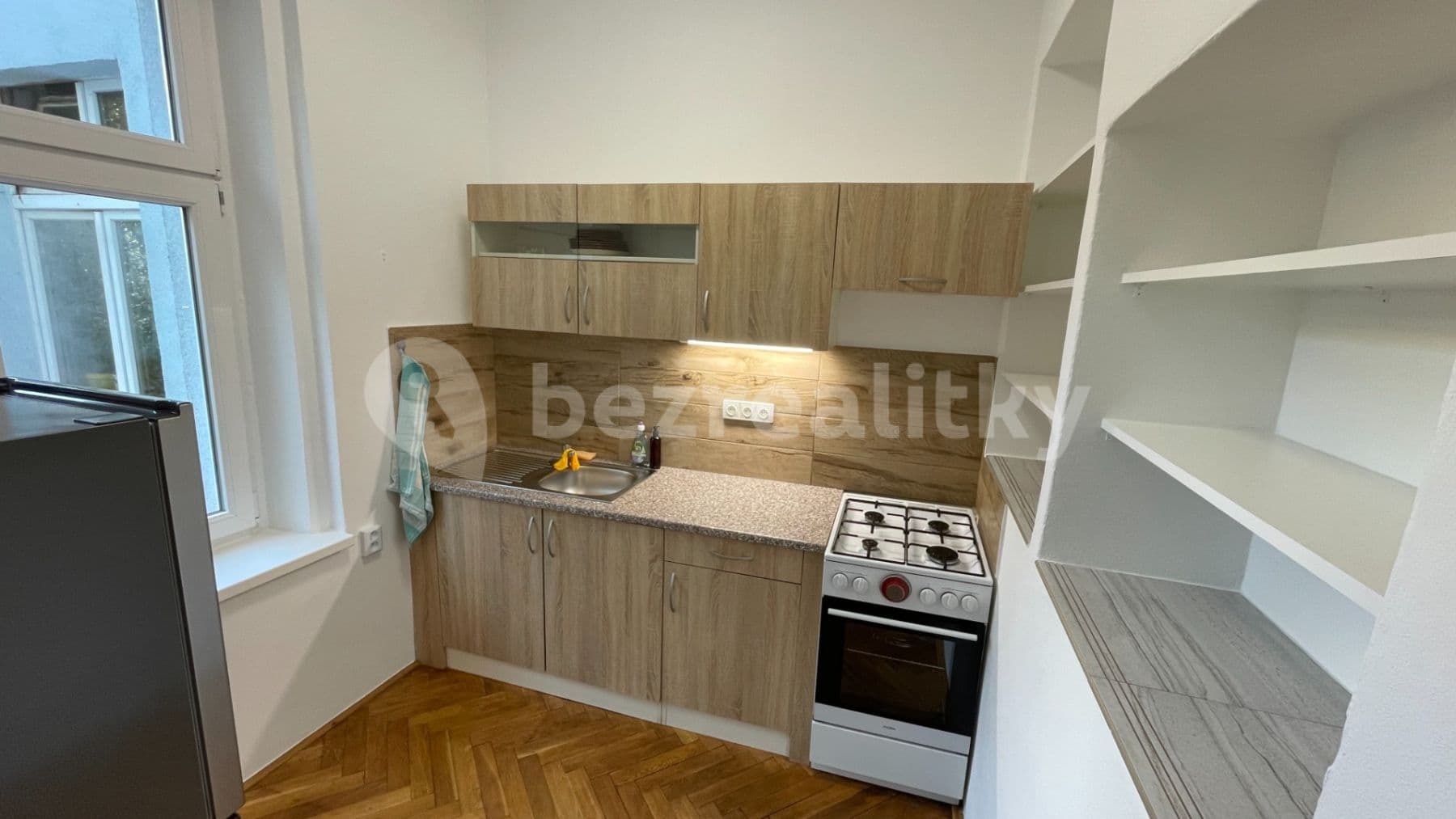 Pronájem bytu 2+kk 63 m², Mlékárenská, Praha, Praha Pronájem bytu 2+kk 63 m², Mlékárenská, Praha, Praha