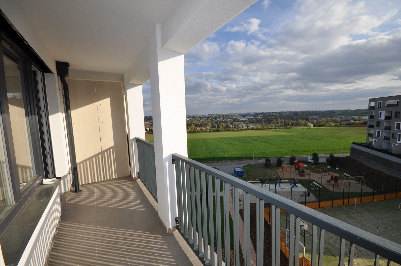 Pronájem bytu 2+kk 62 m², Kardausova, Praha, Praha Pronájem bytu 2+kk 62 m², Kardausova, Praha, Praha