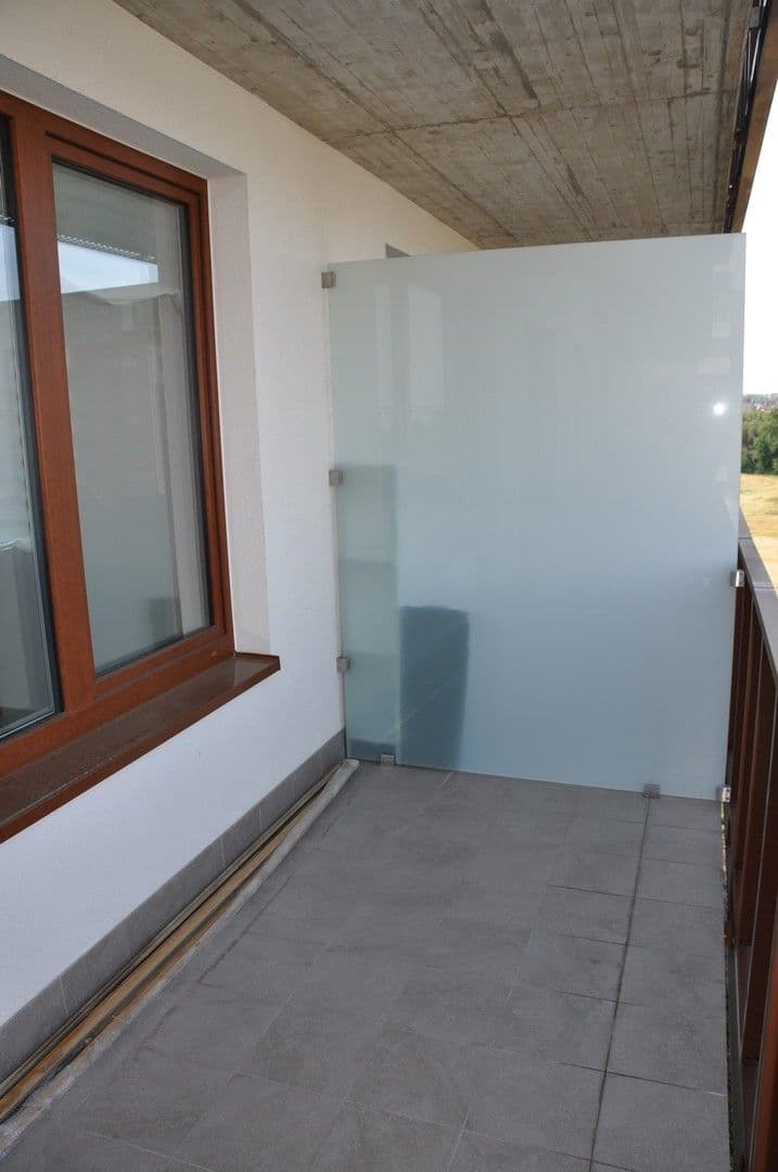 Pronájem bytu 2+kk 62 m², Kardausova, Praha, Praha Pronájem bytu 2+kk 62 m², Kardausova, Praha, Praha