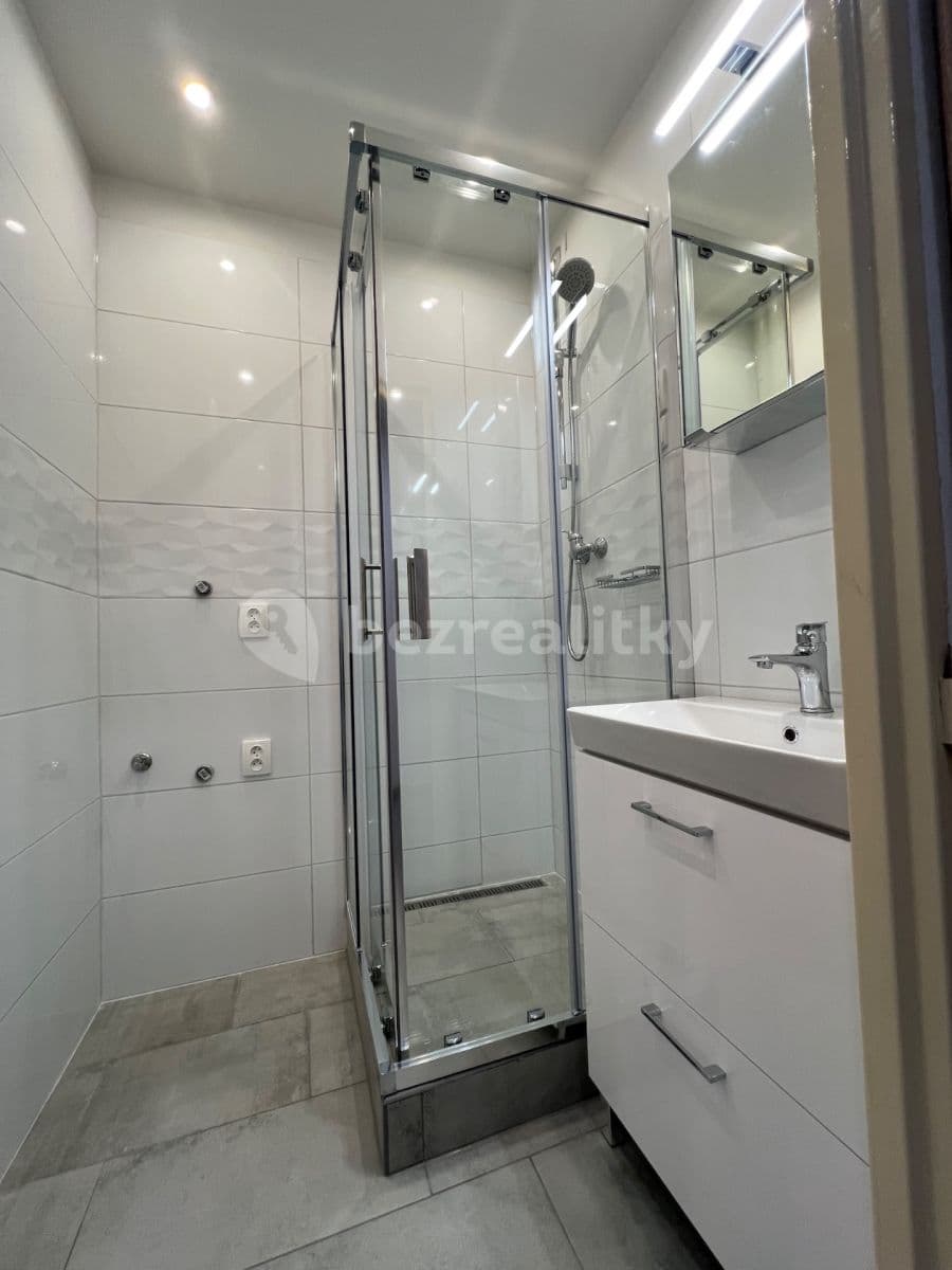 Pronájem bytu 2+1 49 m², Struhlovsko, Hranice, Olomoucký kraj Pronájem bytu 2+1 49 m², Struhlovsko, Hranice, Olomoucký kraj