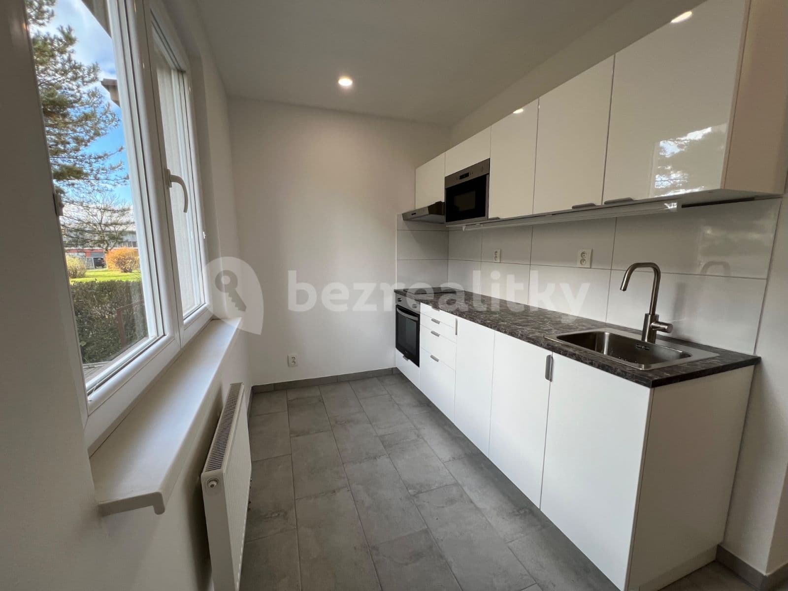 Pronájem bytu 2+1 49 m², Struhlovsko, Hranice, Olomoucký kraj Pronájem bytu 2+1 49 m², Struhlovsko, Hranice, Olomoucký kraj