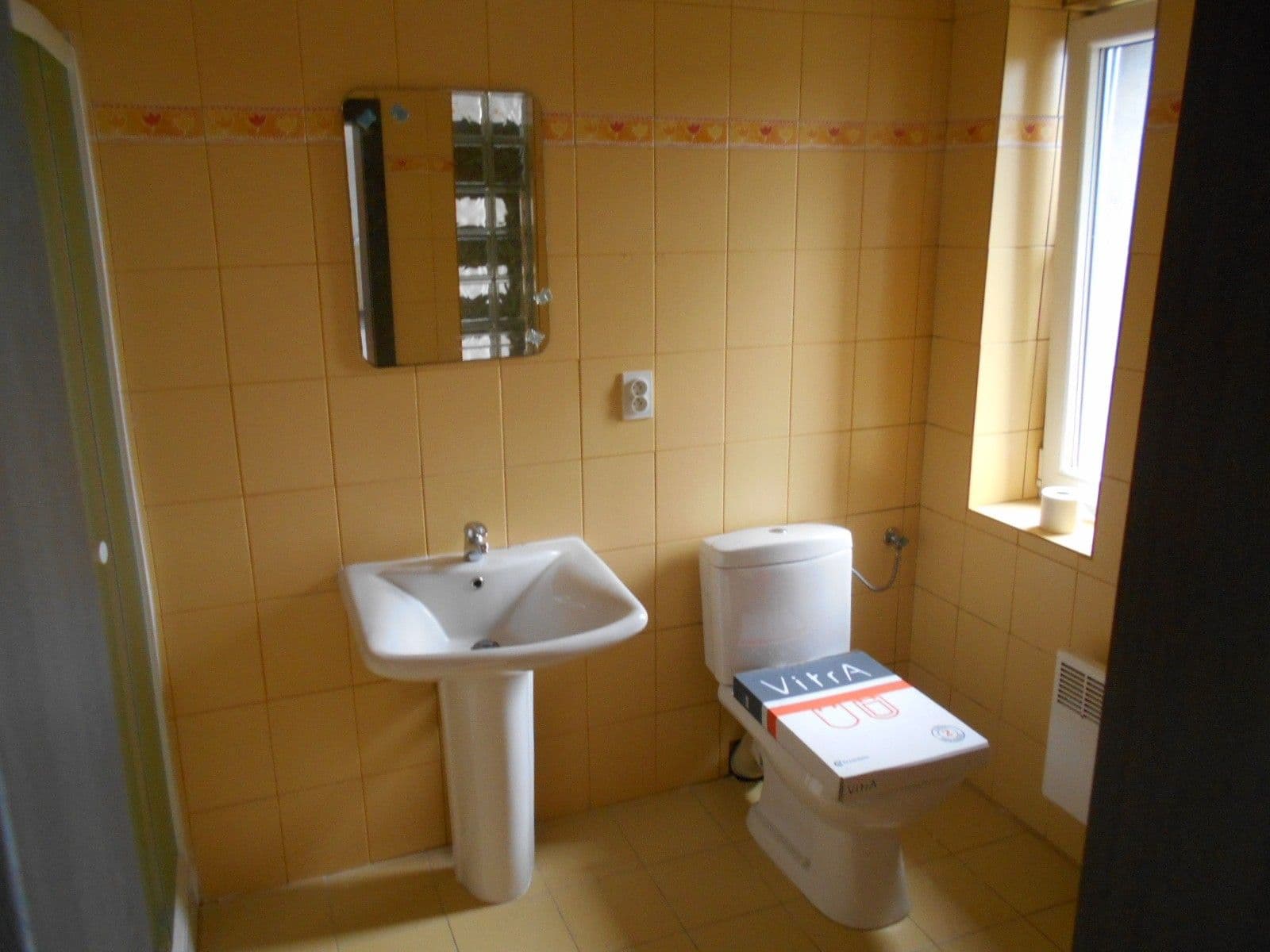 Pronájem bytu 2+kk 68 m², Louny, Ústecký kraj Pronájem bytu 2+kk 68 m², Louny, Ústecký kraj