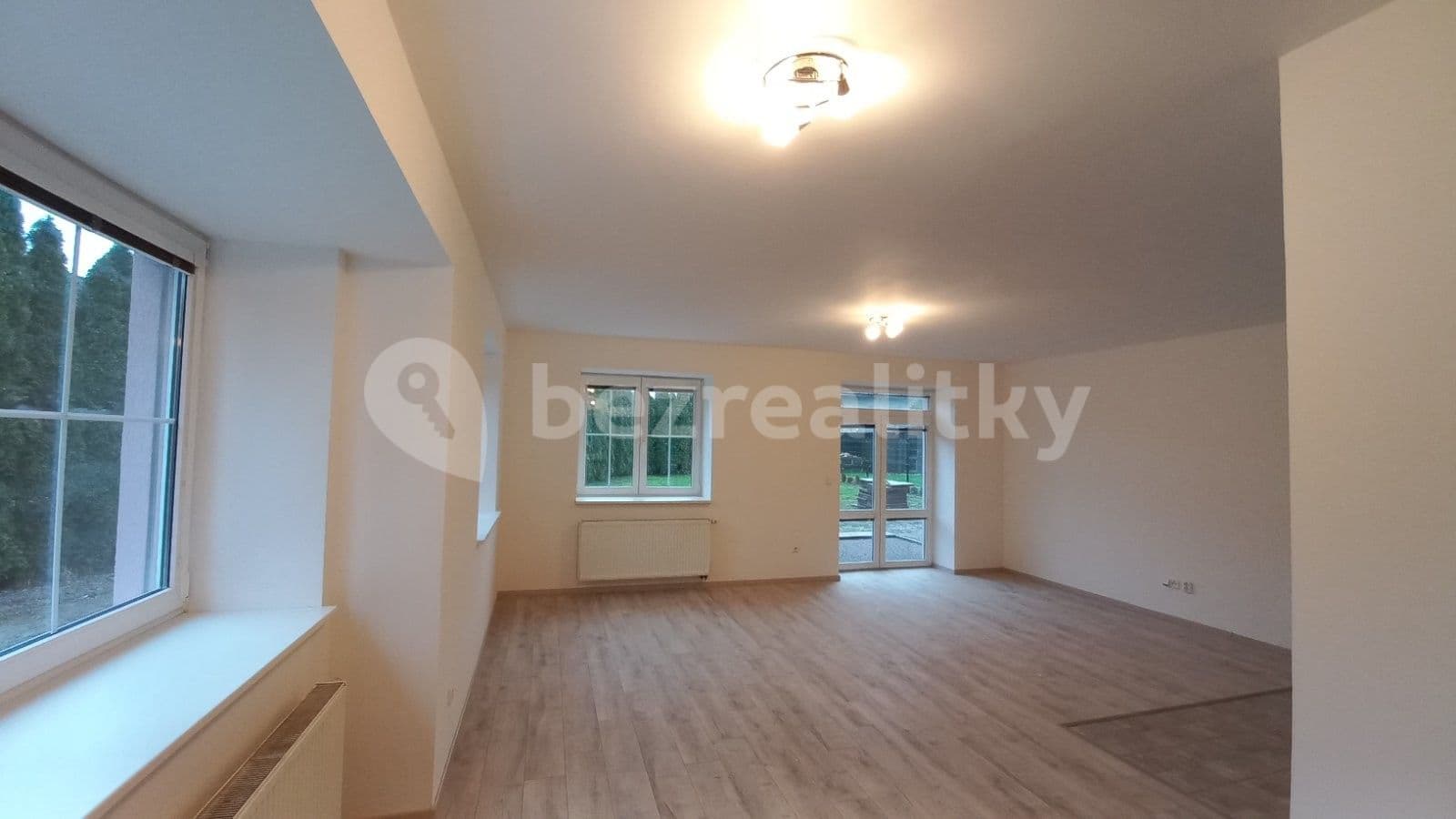 Pronájem domu 100 m², pozemek 620 m², Ctiněveská, Praha, Praha Pronájem domu 100 m², pozemek 620 m², Ctiněveská, Praha, Praha