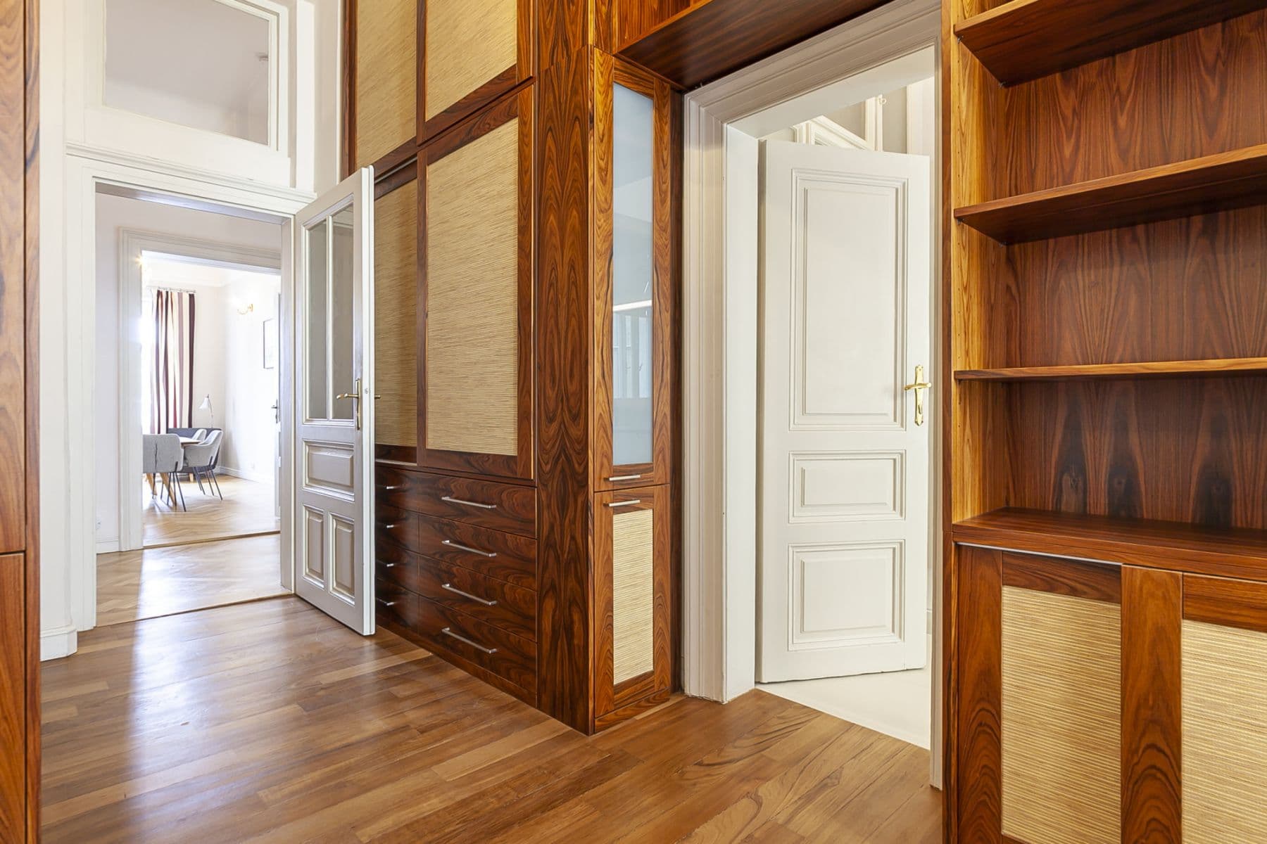 Pronájem bytu 105 m², Masarykovo nábřeží, Praha, Praha Pronájem bytu 105 m², Masarykovo nábřeží, Praha, Praha