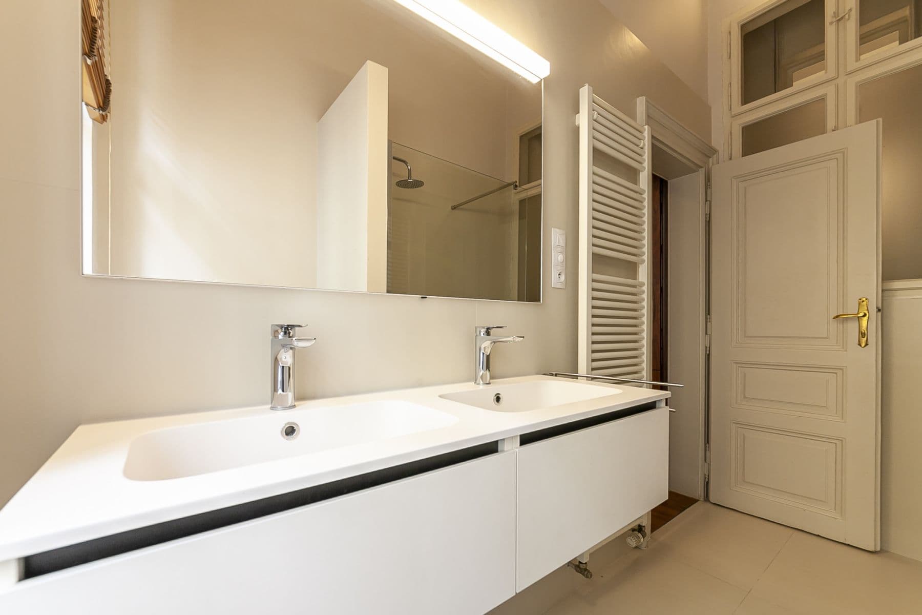 Pronájem bytu 105 m², Masarykovo nábřeží, Praha, Praha Pronájem bytu 105 m², Masarykovo nábřeží, Praha, Praha