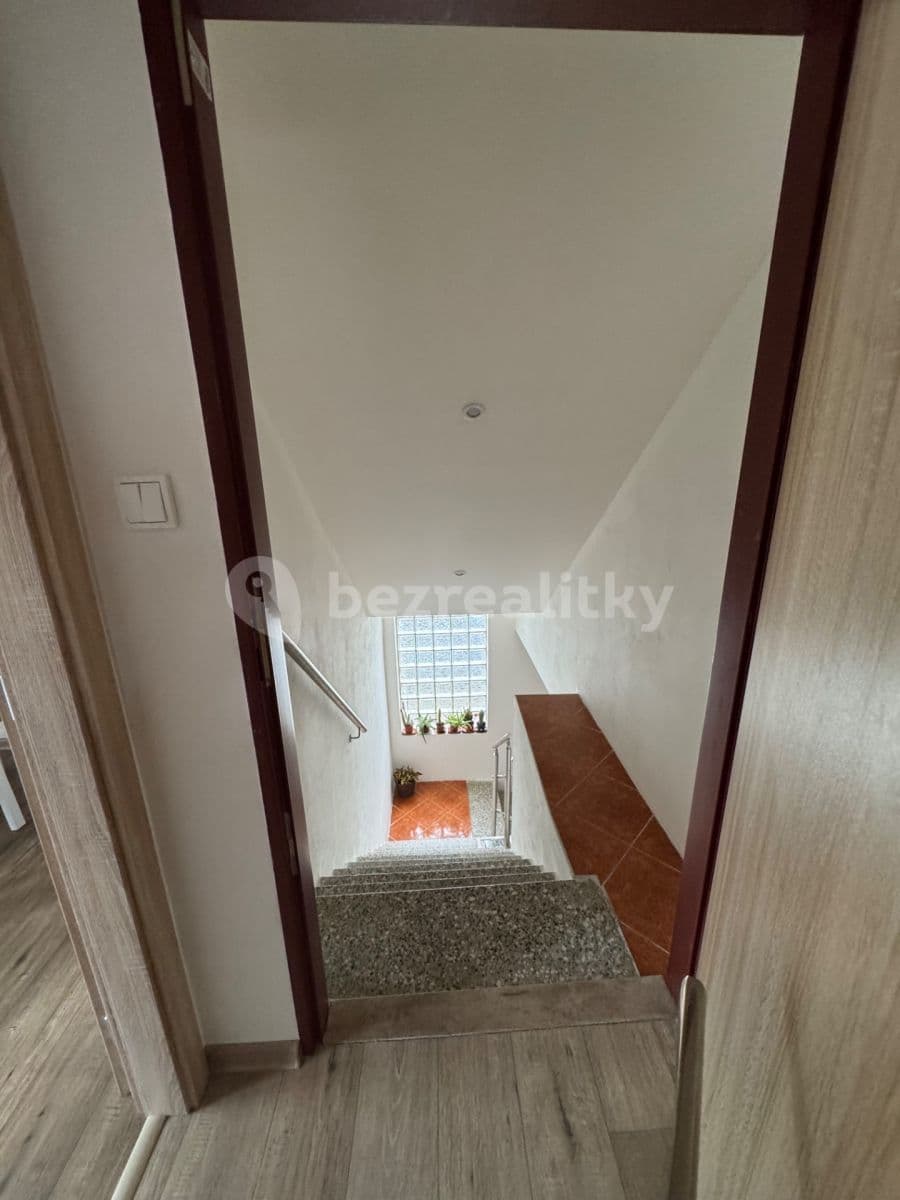Pronájem bytu 3+1 100 m², Nová, Krušovice, Středočeský kraj Pronájem bytu 3+1 100 m², Nová, Krušovice, Středočeský kraj