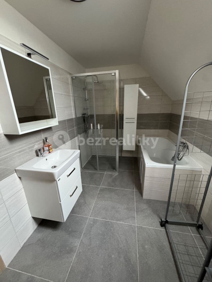 Pronájem bytu 3+1 100 m², Nová, Krušovice, Středočeský kraj Pronájem bytu 3+1 100 m², Nová, Krušovice, Středočeský kraj