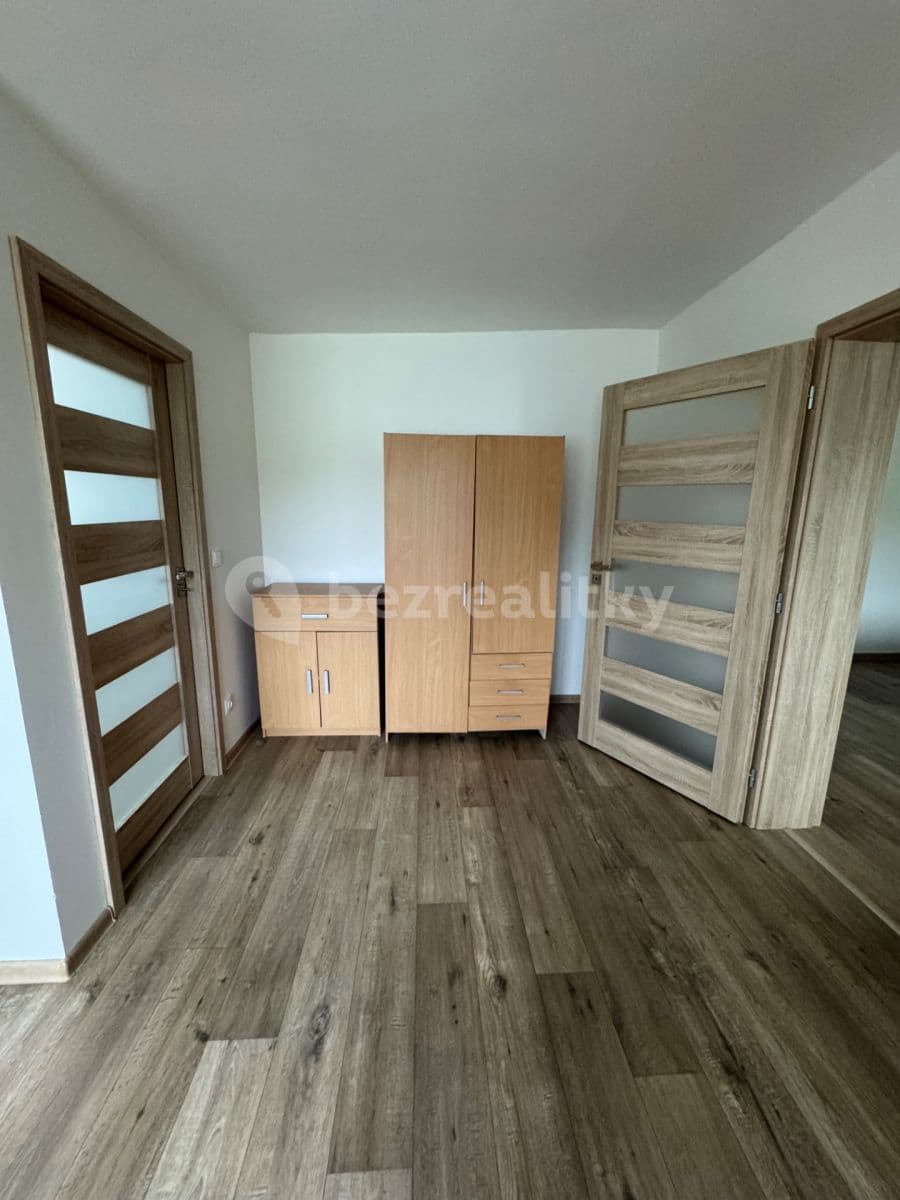 Pronájem bytu 3+1 100 m², Nová, Krušovice, Středočeský kraj Pronájem bytu 3+1 100 m², Nová, Krušovice, Středočeský kraj