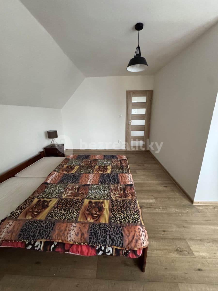 Pronájem bytu 3+1 100 m², Nová, Krušovice, Středočeský kraj Pronájem bytu 3+1 100 m², Nová, Krušovice, Středočeský kraj