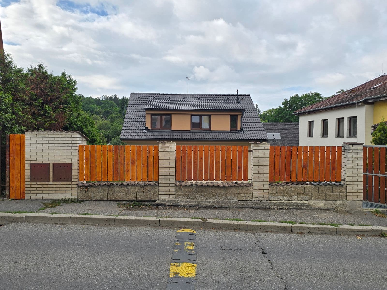 Prodej domu 144 m², pozemek 431 m², Lesík, Kladno, Středočeský kraj Prodej domu 144 m², pozemek 431 m², Lesík, Kladno, Středočeský kraj