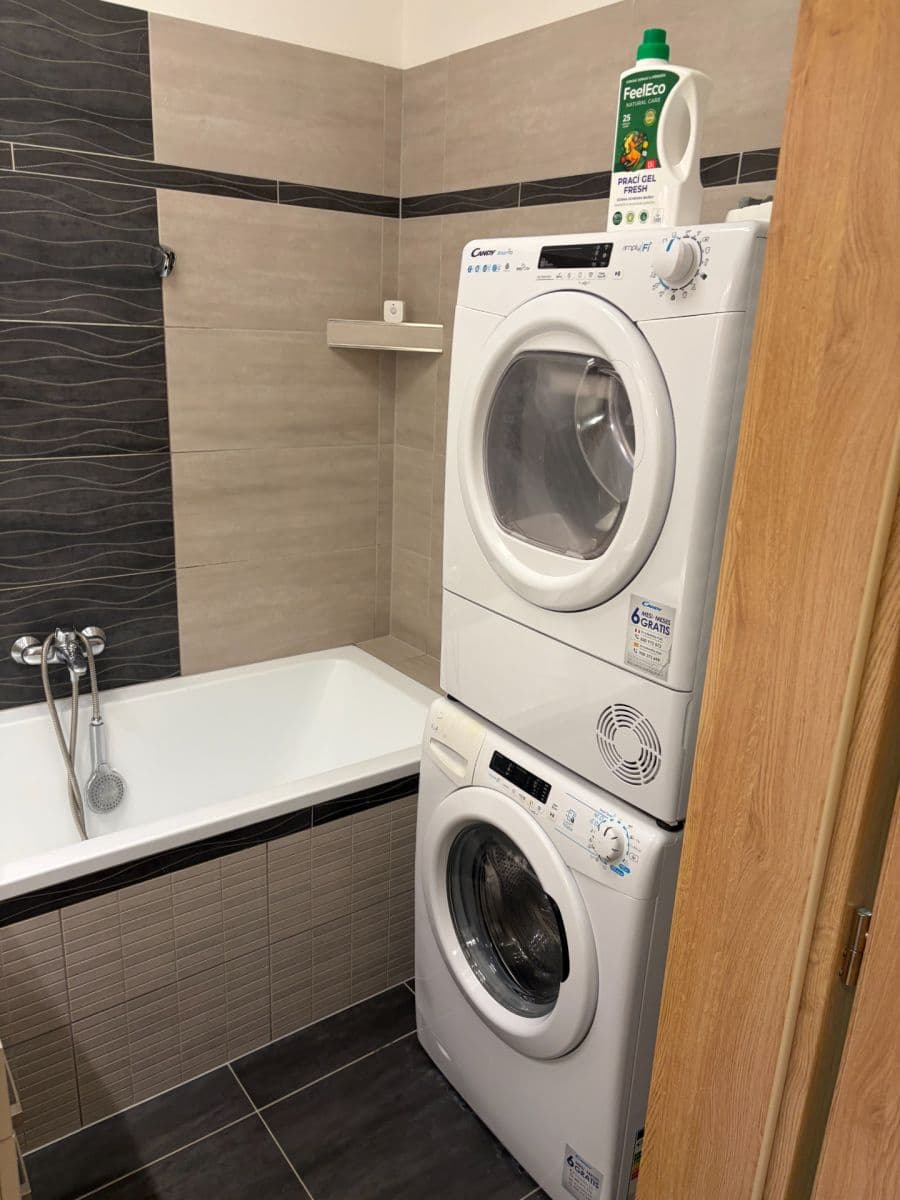 Pronájem bytu 3+kk 65 m², Přírodní, Brno, Jihomoravský kraj Pronájem bytu 3+kk 65 m², Přírodní, Brno, Jihomoravský kraj