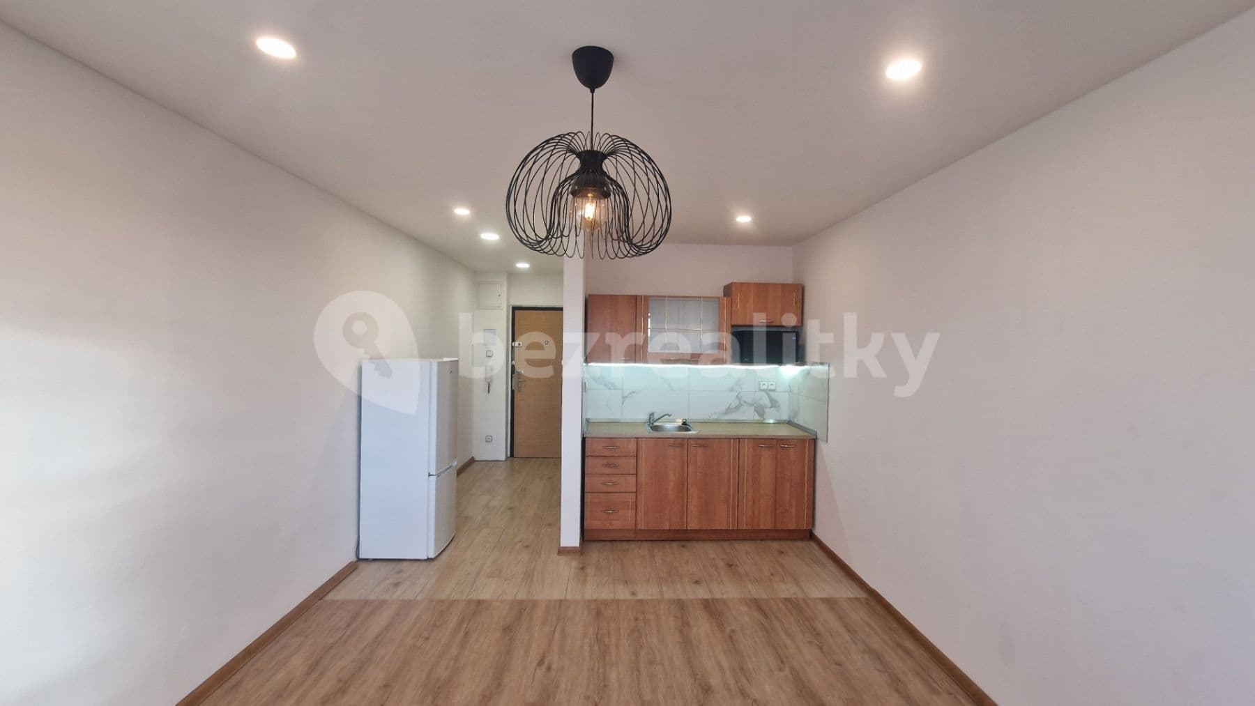 Pronájem bytu 1+kk 27 m², Hlavatého, Praha, Praha Pronájem bytu 1+kk 27 m², Hlavatého, Praha, Praha