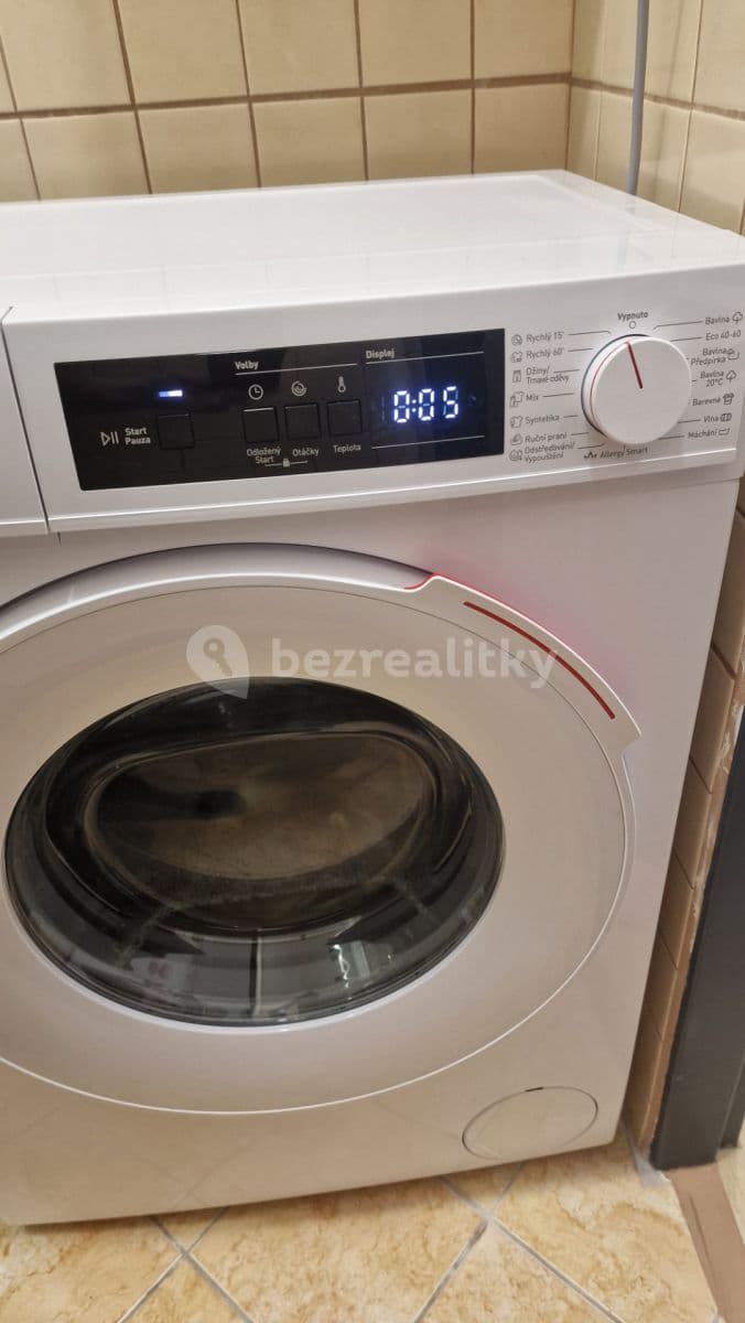 Pronájem bytu 1+kk 27 m², Hlavatého, Praha, Praha Pronájem bytu 1+kk 27 m², Hlavatého, Praha, Praha