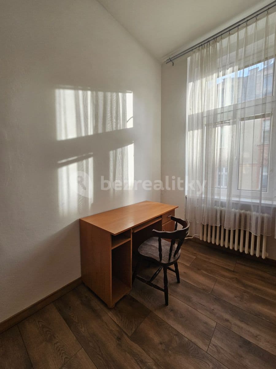 Pronájem bytu 2+kk 75 m², Raisova, Karlovy Vary, Karlovarský kraj Pronájem bytu 2+kk 75 m², Raisova, Karlovy Vary, Karlovarský kraj