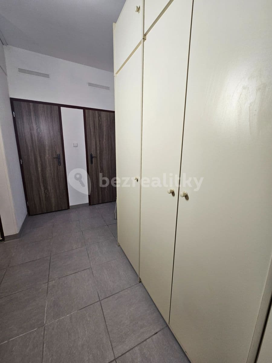 Pronájem bytu 2+kk 75 m², Raisova, Karlovy Vary, Karlovarský kraj Pronájem bytu 2+kk 75 m², Raisova, Karlovy Vary, Karlovarský kraj