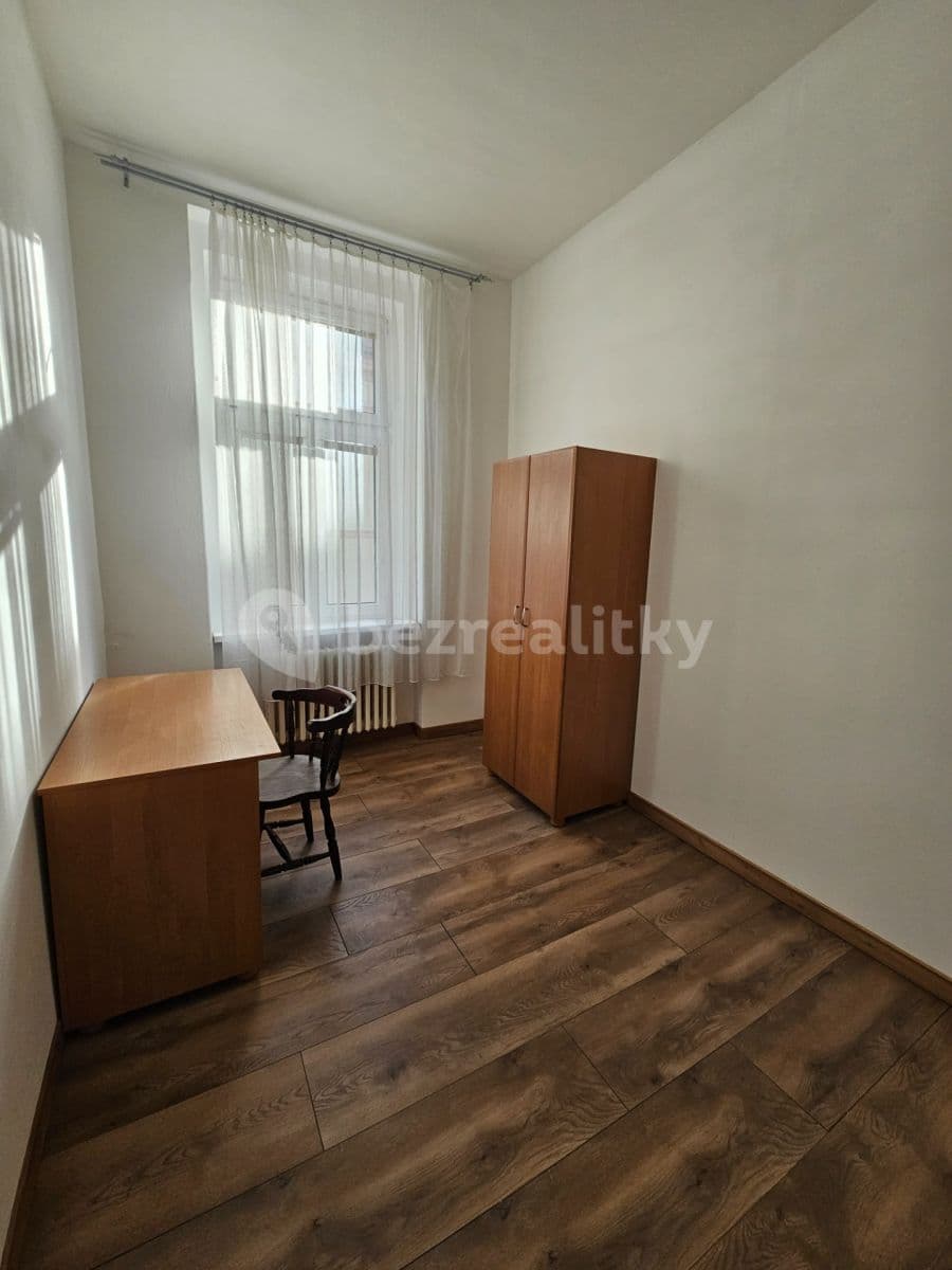 Pronájem bytu 2+kk 75 m², Raisova, Karlovy Vary, Karlovarský kraj Pronájem bytu 2+kk 75 m², Raisova, Karlovy Vary, Karlovarský kraj