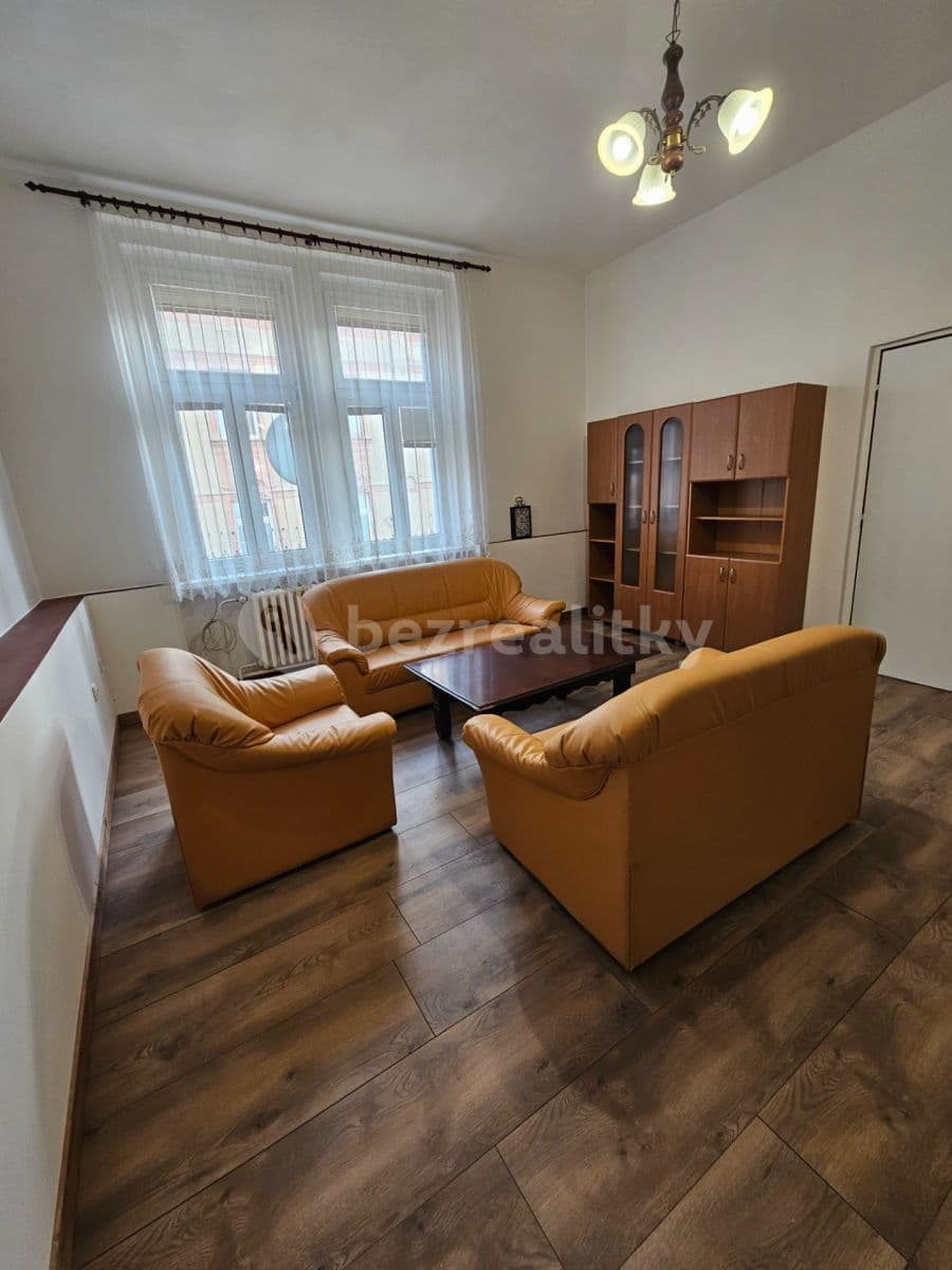 Pronájem bytu 2+kk 75 m², Raisova, Karlovy Vary, Karlovarský kraj Pronájem bytu 2+kk 75 m², Raisova, Karlovy Vary, Karlovarský kraj