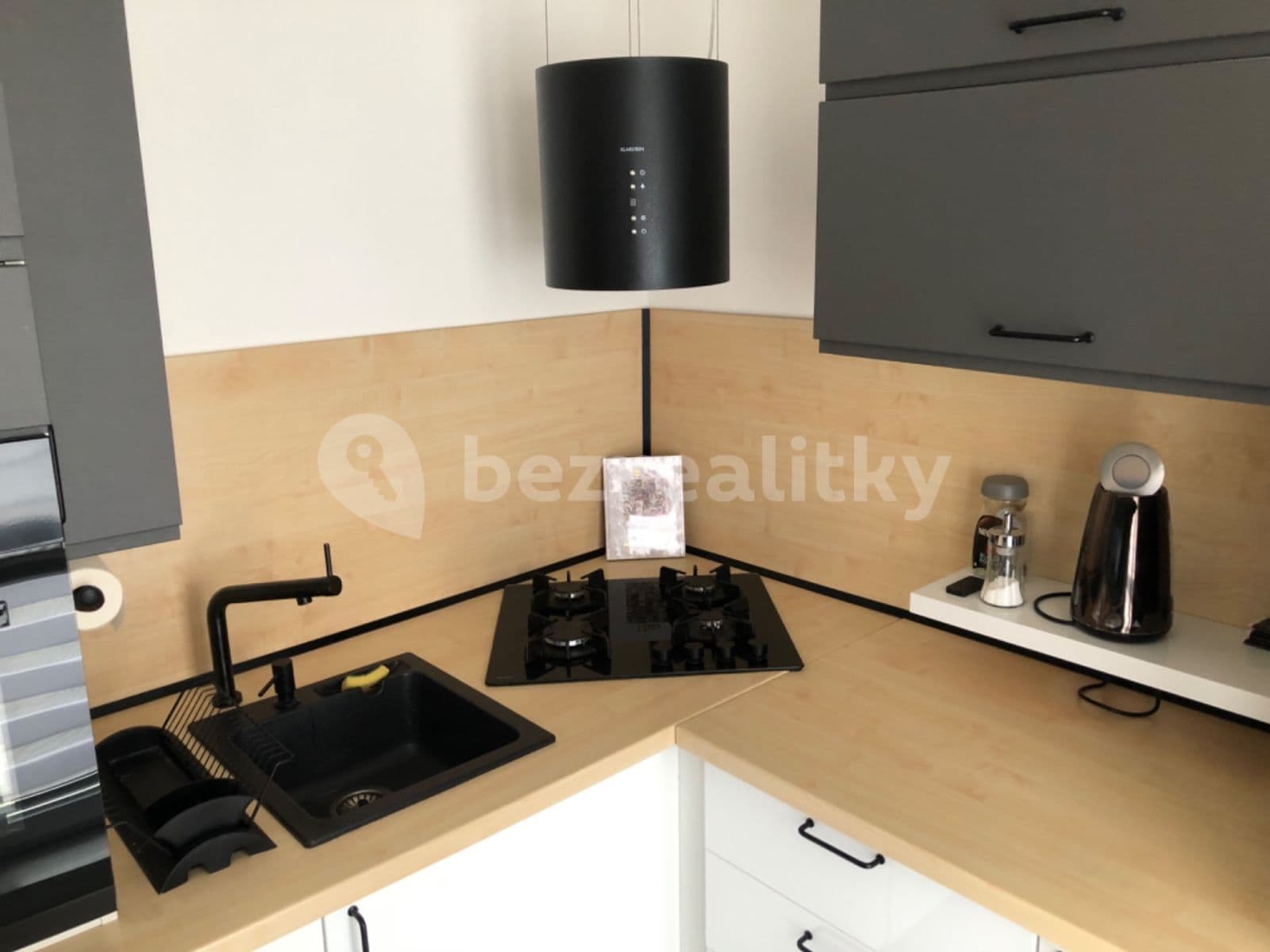 Pronájem bytu 2+1 53 m², Rumančeková, Ružinov, Bratislavský kraj Pronájem bytu 2+1 53 m², Rumančeková, Ružinov, Bratislavský kraj