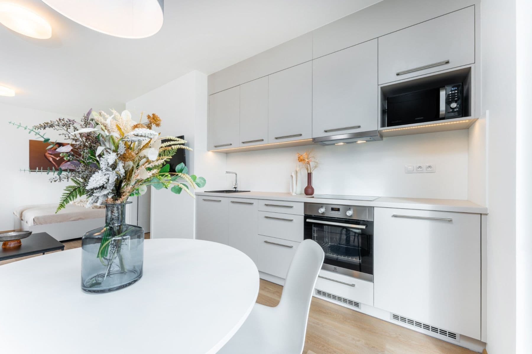 Pronájem bytu 1+kk 40 m², Františka Kováříka, Plzeň, Plzeňský kraj Pronájem bytu 1+kk 40 m², Františka Kováříka, Plzeň, Plzeňský kraj