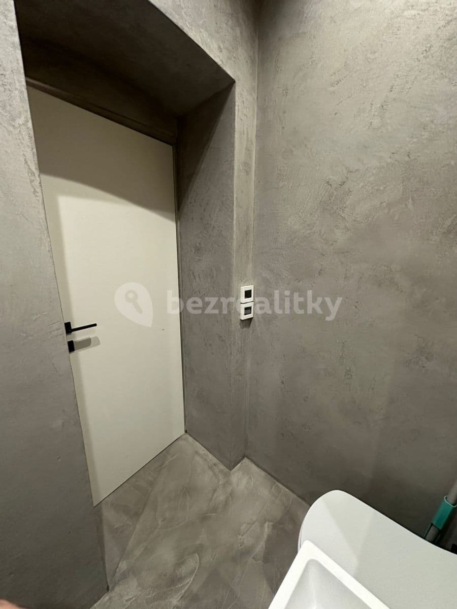 Pronájem bytu 2+1 66 m², Veletržní, Praha, Praha Pronájem bytu 2+1 66 m², Veletržní, Praha, Praha