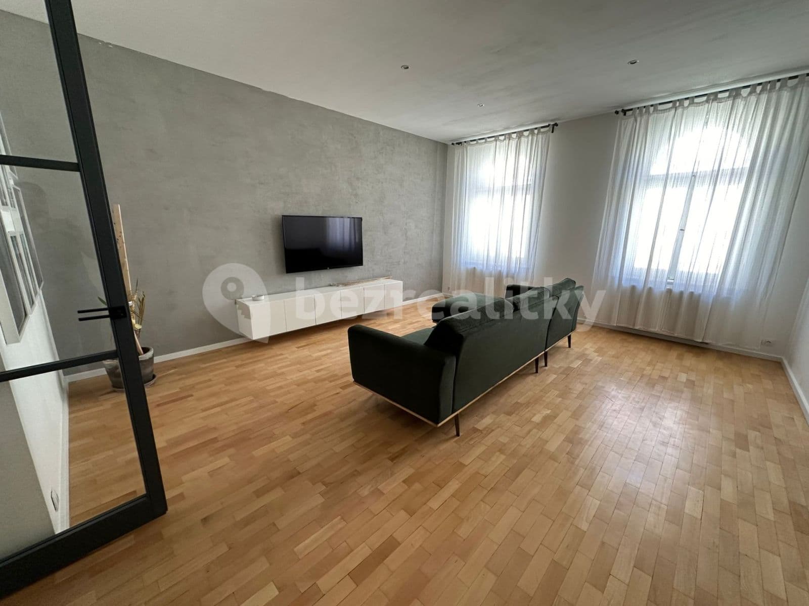 Pronájem bytu 2+1 66 m², Veletržní, Praha, Praha Pronájem bytu 2+1 66 m², Veletržní, Praha, Praha