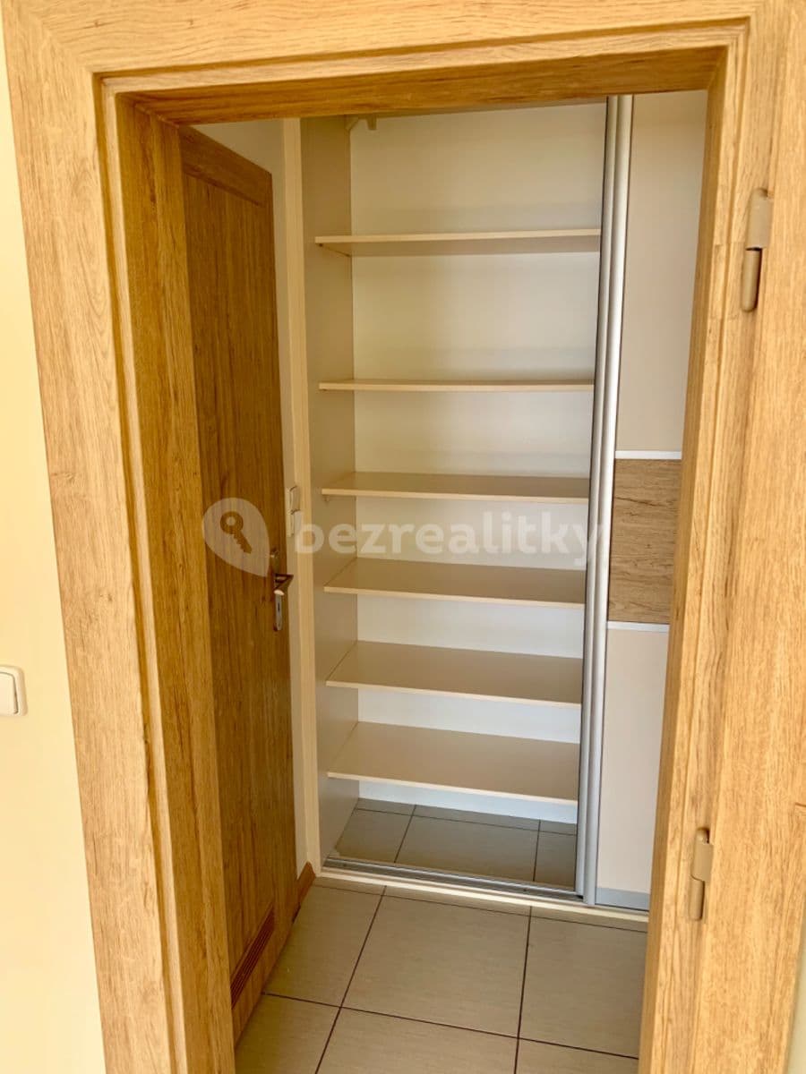 Pronájem bytu 3+1 106 m², Zelená, Praha, Praha Pronájem bytu 3+1 106 m², Zelená, Praha, Praha