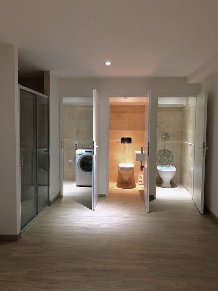 Prodej bytu 2+kk 138 m², Slavíkova, Praha, Praha Prodej bytu 2+kk 138 m², Slavíkova, Praha, Praha