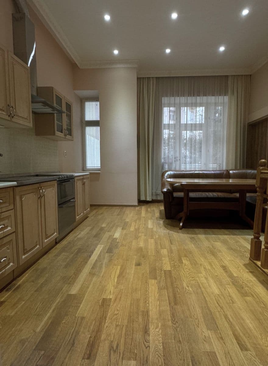 Prodej bytu 2+kk 138 m², Slavíkova, Praha, Praha Prodej bytu 2+kk 138 m², Slavíkova, Praha, Praha