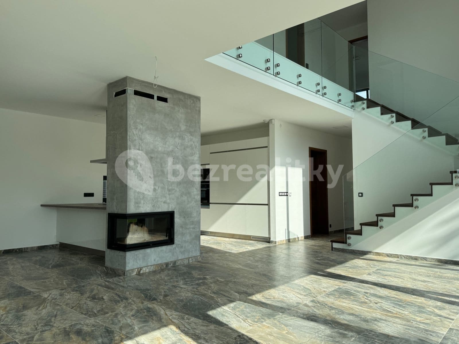 Pronájem domu 205 m², pozemek 485 m², Národních hrdinů, Pardubice, Pardubický kraj Pronájem domu 205 m², pozemek 485 m², Národních hrdinů, Pardubice, Pardubický kraj