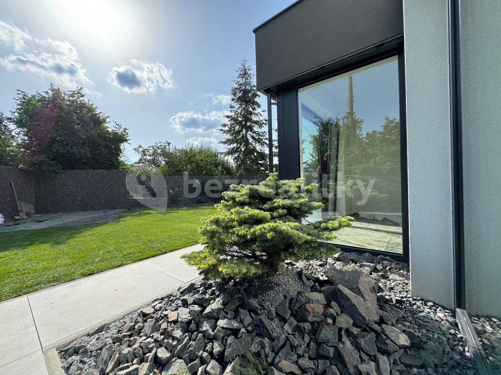 Pronájem domu 205 m², pozemek 485 m², Národních hrdinů, Pardubice, Pardubický kraj Pronájem domu 205 m², pozemek 485 m², Národních hrdinů, Pardubice, Pardubický kraj